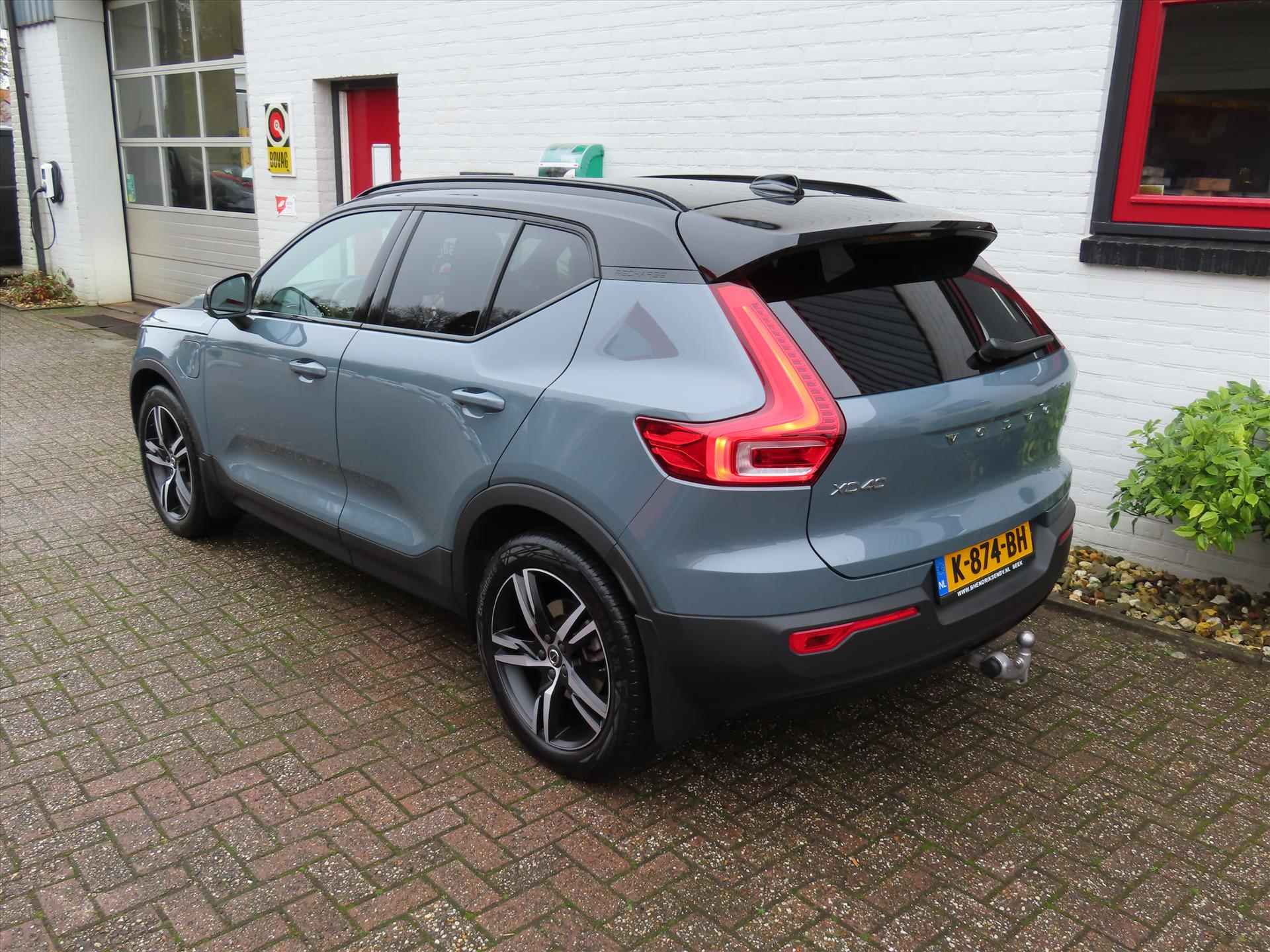 VOLVO Xc40 T5 Twin Engine 262pk Geartronic R-Design/ Trekhaak/ Adaptieve cruise/ Navi /Harman & Kardon sound/ DAB/ Apple Carplay/ 1 Eigenaar/ Origineel NL/ NAP - 7/52