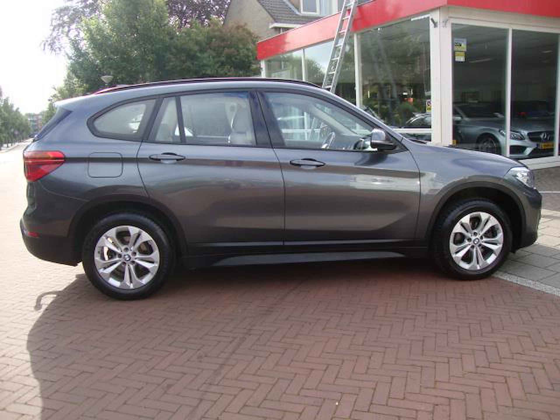 BMW X1 SDrive18i Business Edition Plus - 5/20