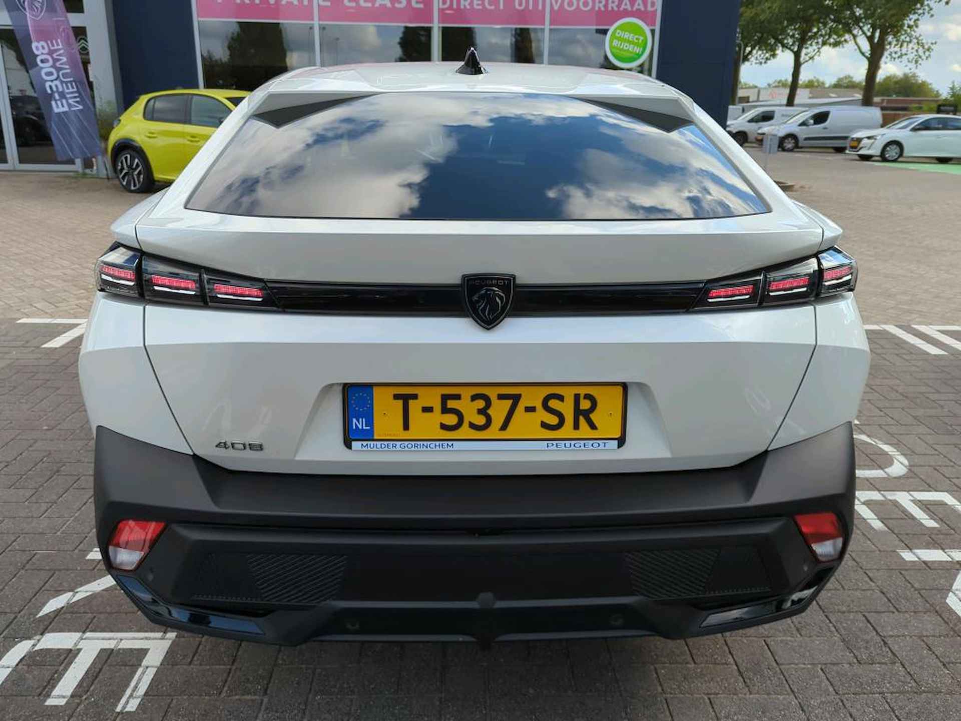 Peugeot 408 1.2 PureTech Allure Pack 130pk Automaat | Stoelverwarming | Navigatie | Achteruitrijcamera | Parelmoer Wit | Full-LED | Draadloo - 6/26