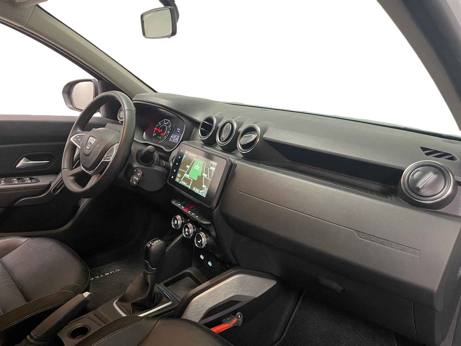 Dacia Duster 1.3 TCe Prestige AUTOMAAT NAVI AIRCO CAMERA PARKEERSENSOREN CRUISE CONTROLE TREKHAAK APPLE CARPLAY ANDROID AUTO LEER STOELVERWARMING ZEER MOOIE AUTO DIKKE UITVOERING - 6/17