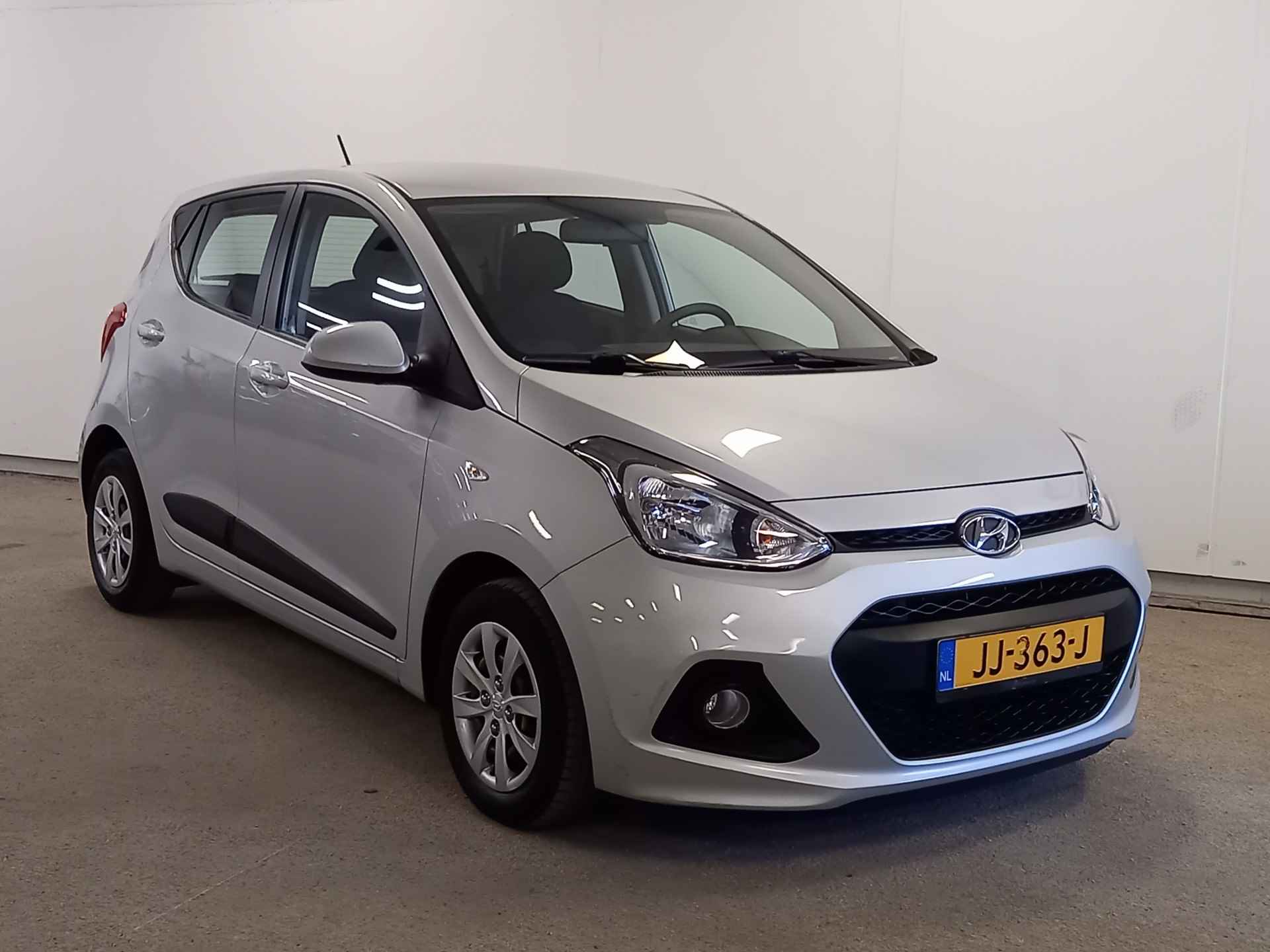 Hyundai i10 1.0i i-Motion Comfort Unieke lage KM's!!!! - 18/27