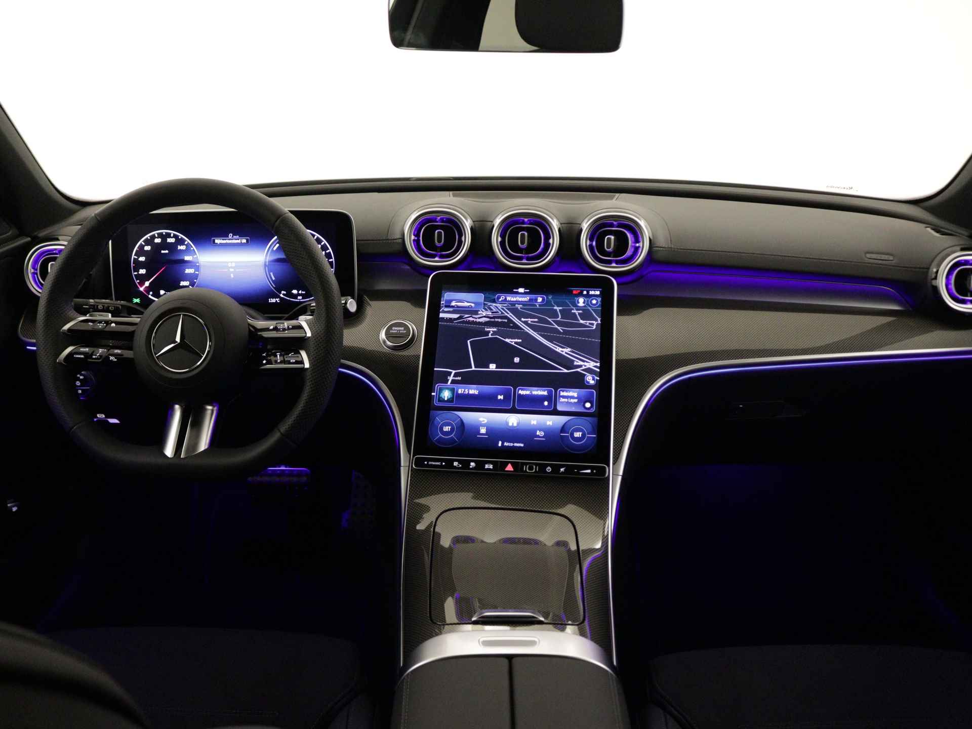 Mercedes-Benz C-Klasse Estate 300 e AMG Line | Nightpakket | Memorypakket | KEYLESS GO-comfortpakket | Verwarmde stoelen vooraan | USB-pakket | Parkeerpakket met 360°-camera | EASY PACK achterklep | DIGITAL LIGHT | - 25/39