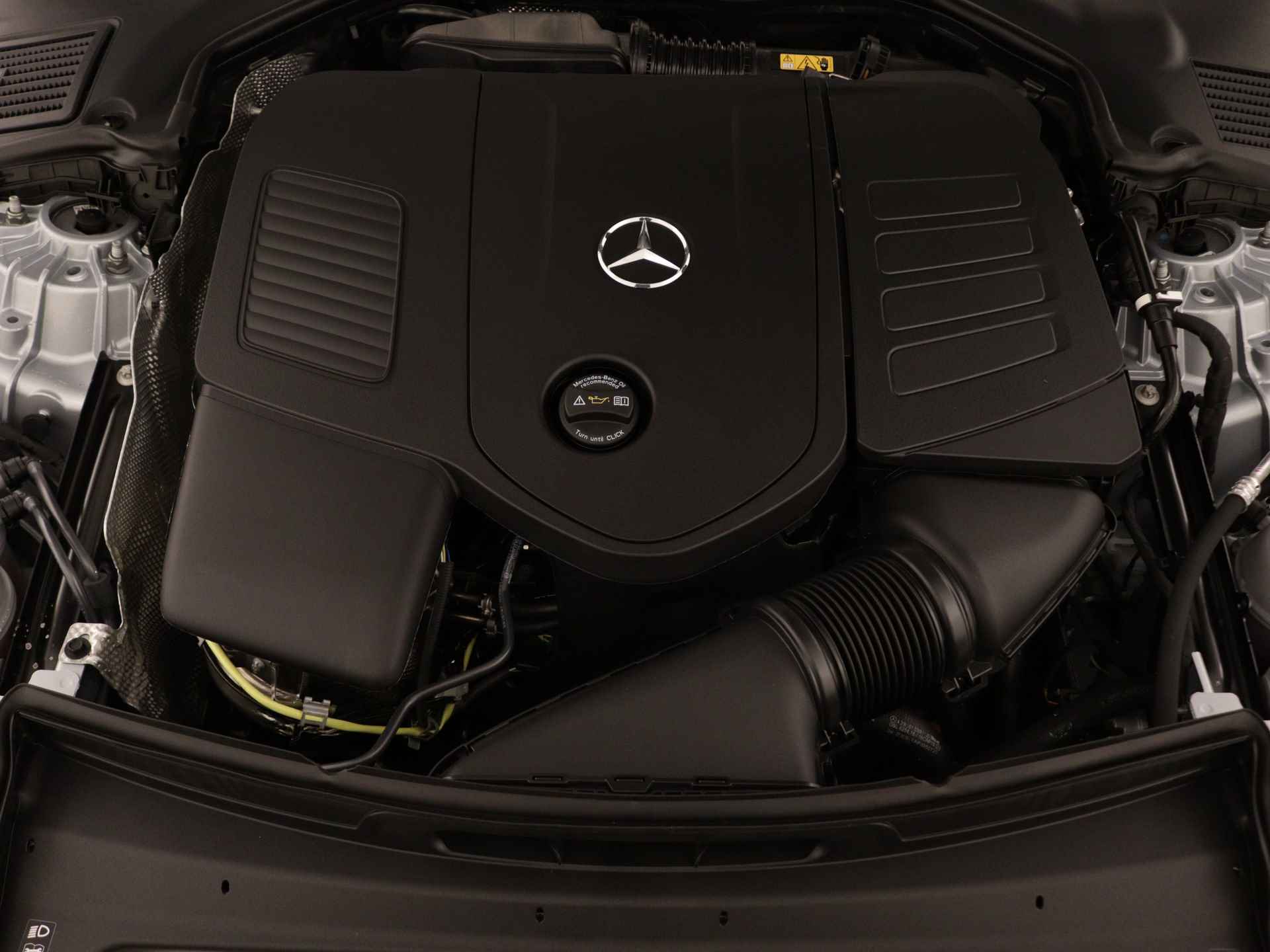 Mercedes-Benz C-Klasse Estate 300 e AMG Line | Nightpakket | Memorypakket | KEYLESS GO-comfortpakket | Verwarmde stoelen vooraan | USB-pakket | Parkeerpakket met 360°-camera | EASY PACK achterklep | DIGITAL LIGHT | - 36/39