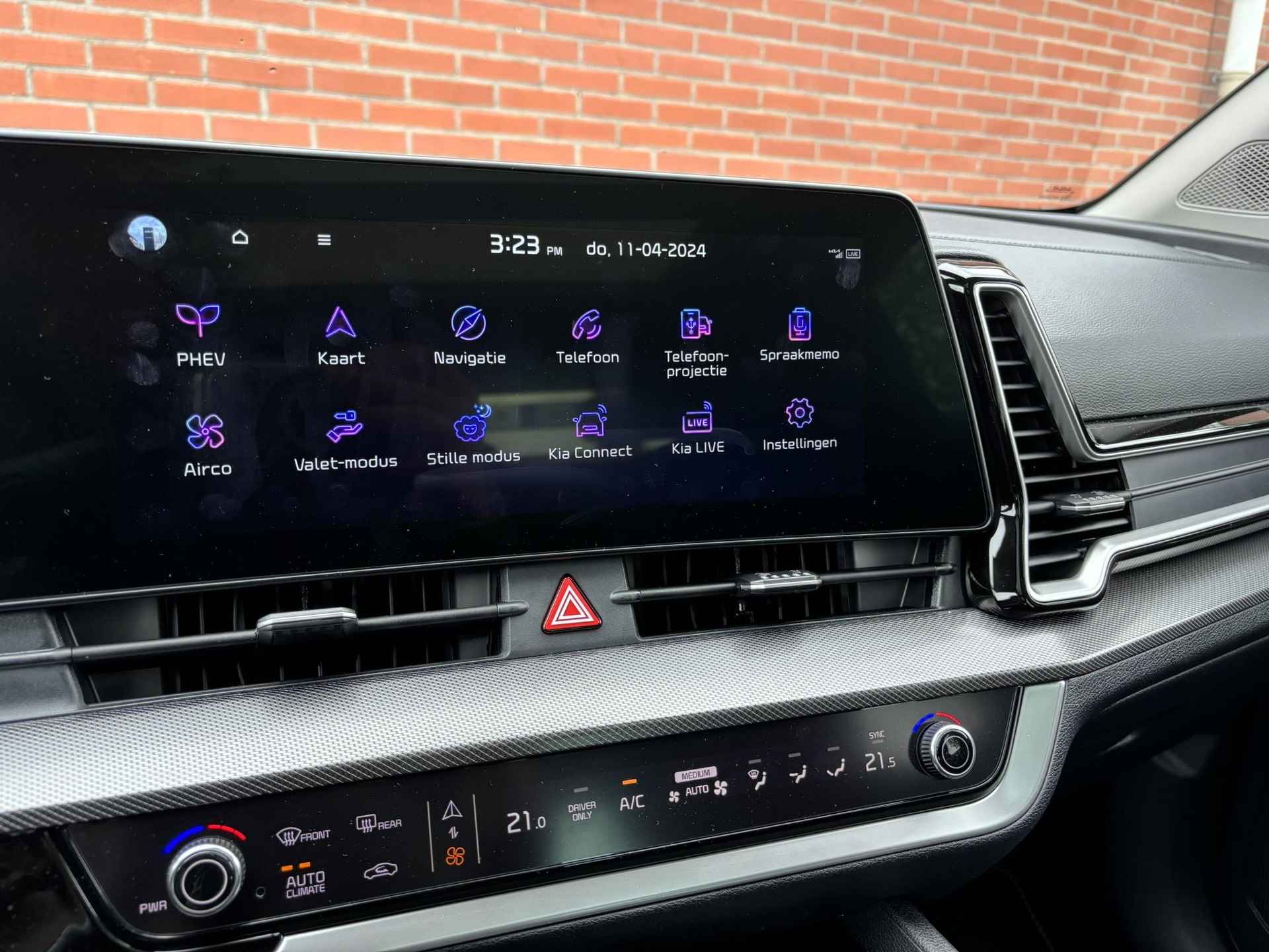 Kia Sportage 1.6 T-GDi Plug-in Hybrid AWD DynamicPlusLine | Panorama schuif/kanteldak | 19 inch lichtmetalen velgen | Matrix LED-koplampen - 25/28