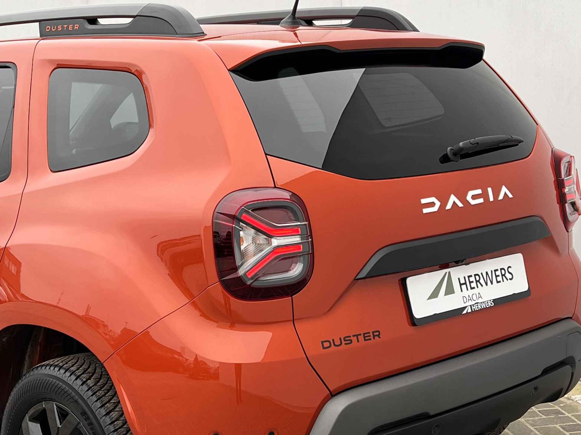 Dacia Duster 1.3 TCe 150 Extreme Automaat / Apple Carplay Android / Navigatie full map / Camera / - 50/52