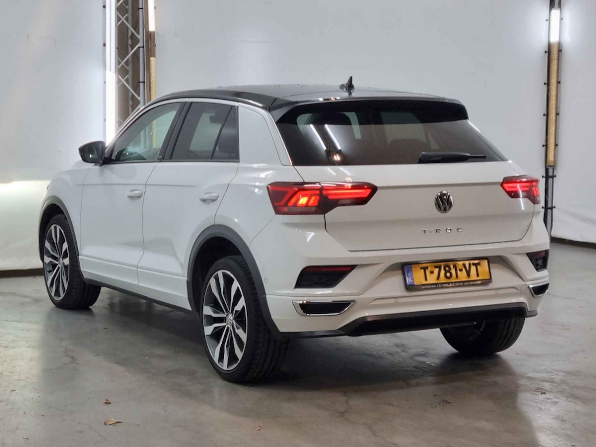 Volkswagen T-Roc 1.5 TSI Life Business R-LIne | Virtual Cockpit | 19 inch | Adap. Cruise - 3/4