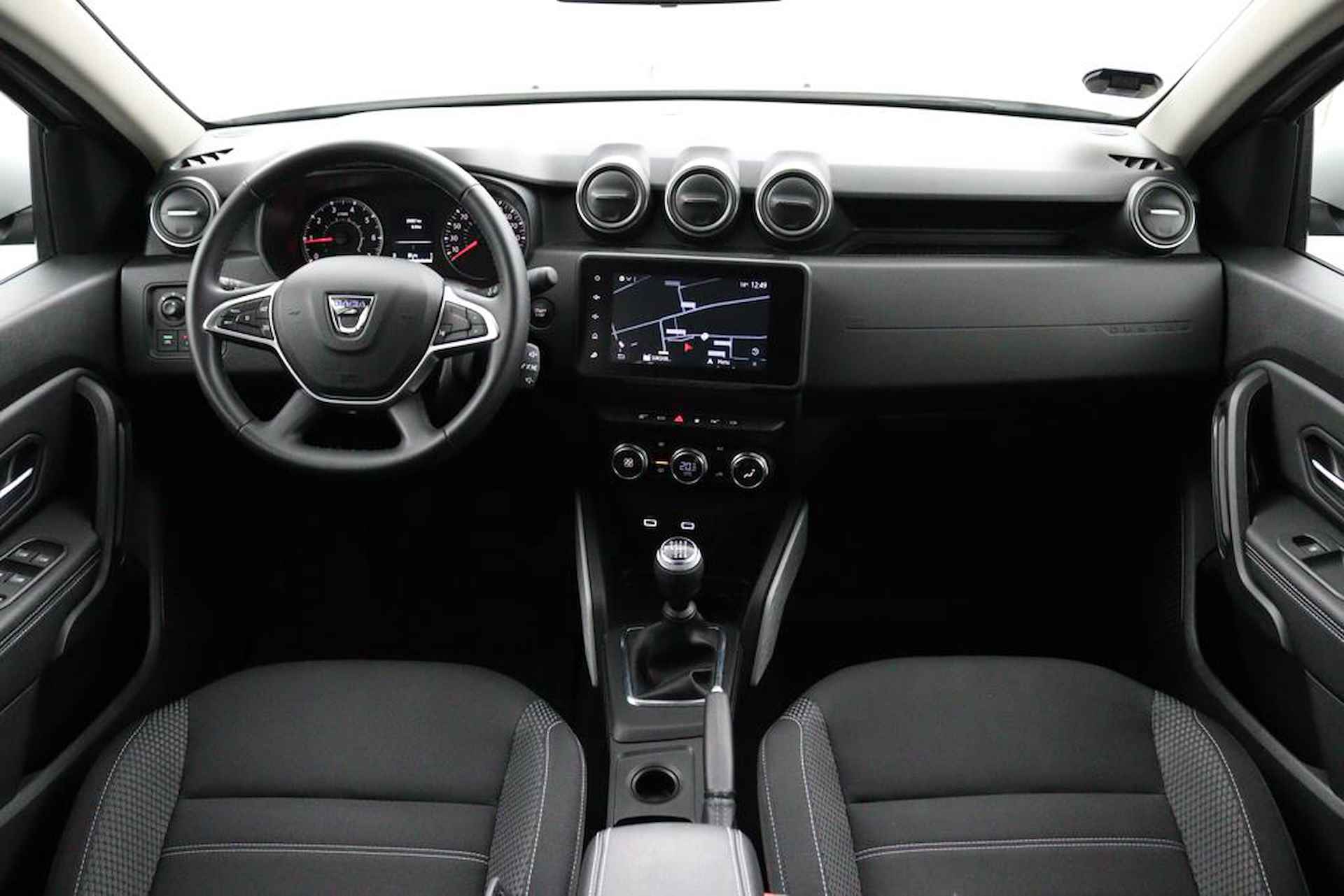 Dacia Duster 1.0 TCe Bi-Fuel Prestige | Navigatie | 360 Camera | Stoelverwarming | Climate Control | Cruise Control | Keyless Entry | FACELIFT | LED Koplampen | Privacy Glas | Parkeersensoren | Licht Metalen Velgen | - 18/50