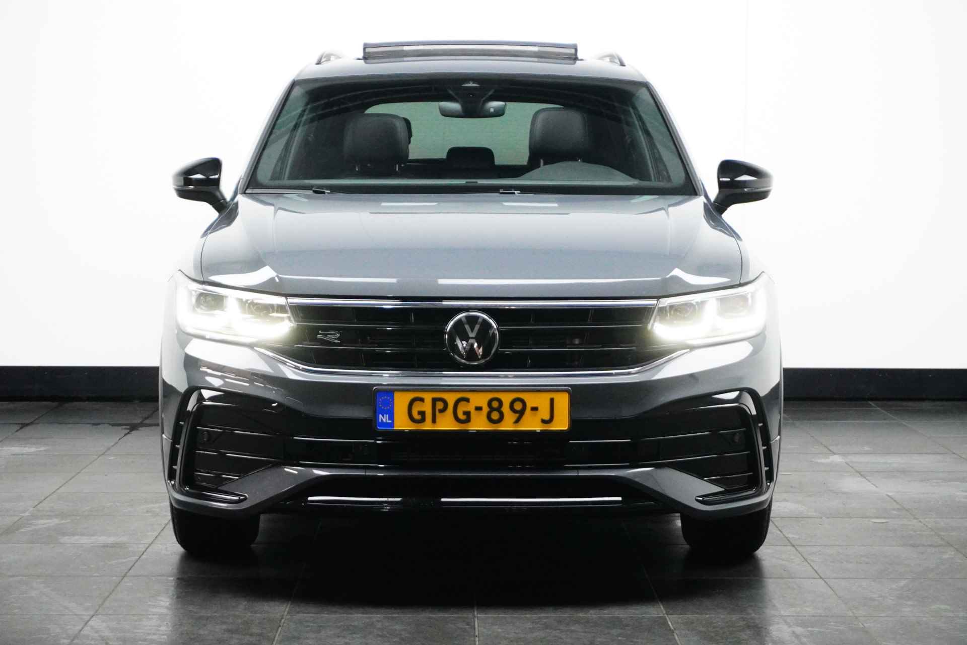 Volkswagen Tiguan 2.0 TSI 190 pk 4Motion 7-DSG | Trekhaak wegklapbaar | Achteruitrijcamera | Elektrisch glazen panorama-dak | - 3/34