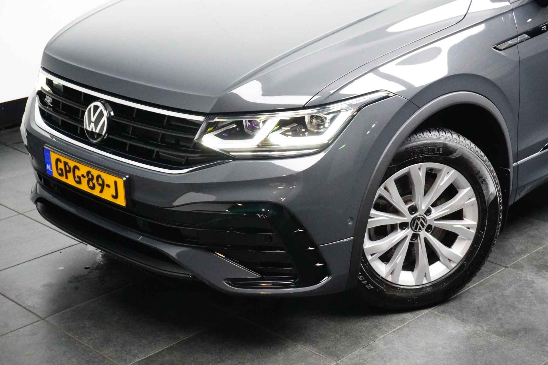 Volkswagen Tiguan 2.0 TSI 190 pk 4Motion 7-DSG | Trekhaak wegklapbaar | Achteruitrijcamera | Elektrisch glazen panorama-dak | - 19/34