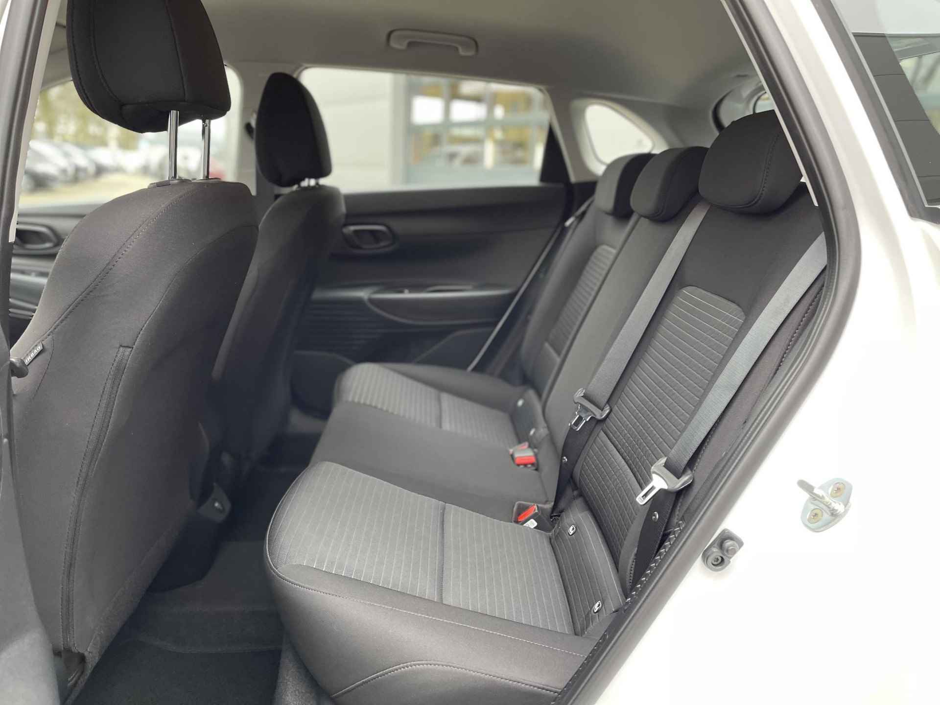 Hyundai i20 1.0 T-GDI Comfort | Apple Carplay/Android Auto | Dodehoek | Camera | Cruise Control | Airco | Park. Sensor | Rijklaarprijs! - 12/24
