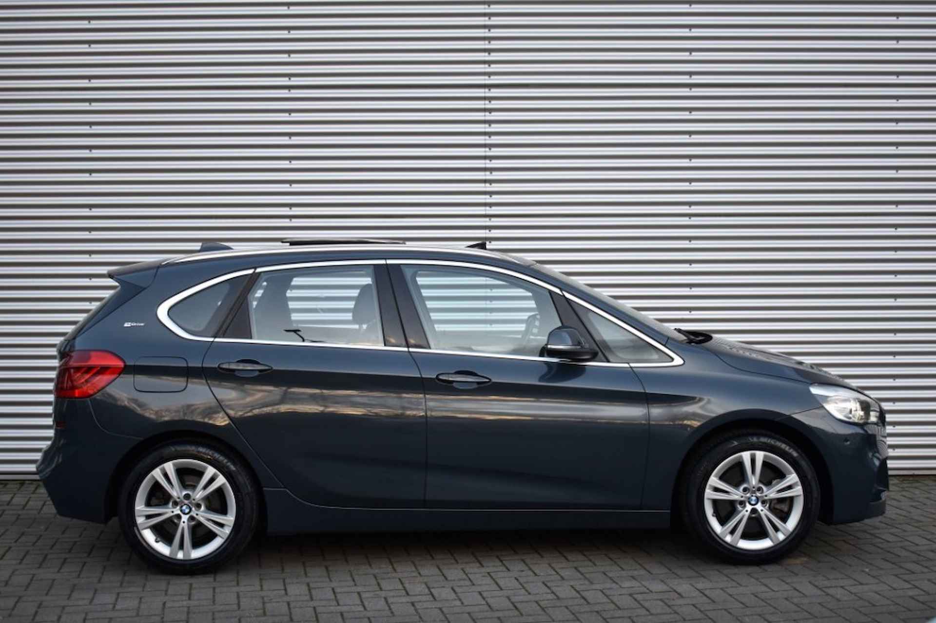 BMW 2-serie 225XE PHEV CENT.HIGH EXECUTIVE / ADAP. CRUISE / P.DAK. / KEYLESS - 2/46