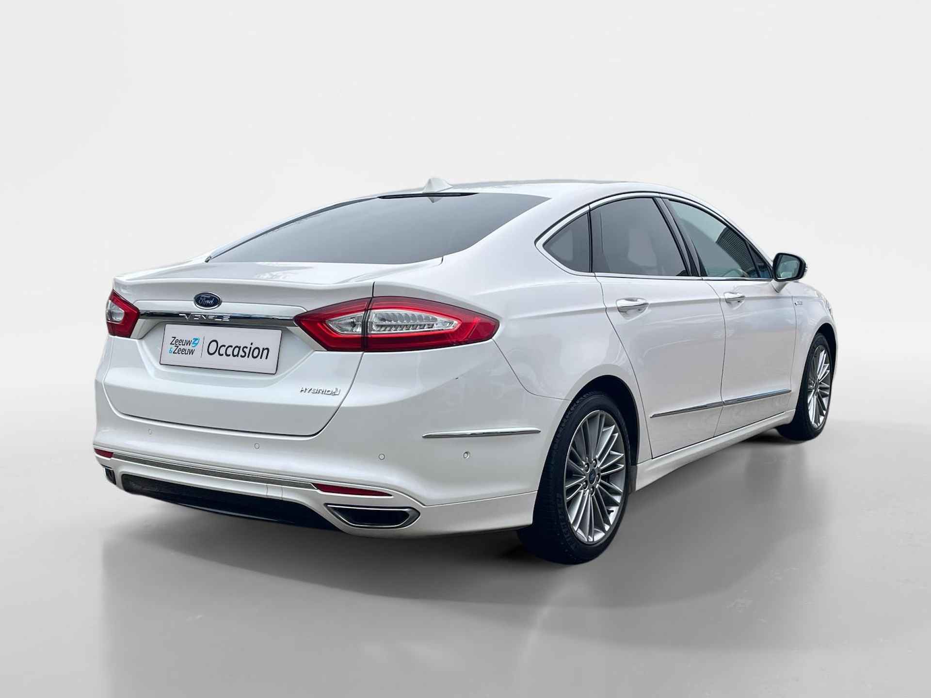 Ford Mondeo 2.0 IVCT HEV Vignale | Schuifdak | Dodehoek Detectie | Voorstoelen met massagefunctie | Stoel- en voorruitverwarming | Navigatie | - 2/23