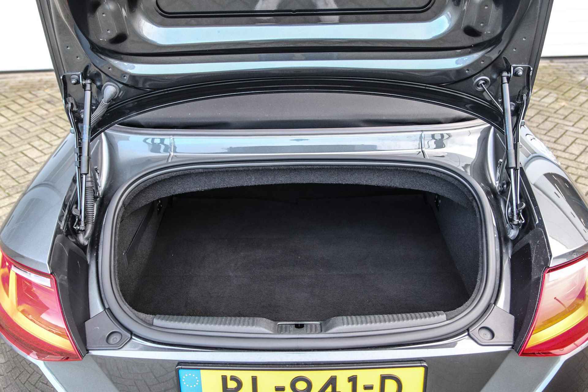 Audi TT Roadster 2.0 TFSI 310pk Quattro | B&O Sound | Matrix LED | Leder - 21/56