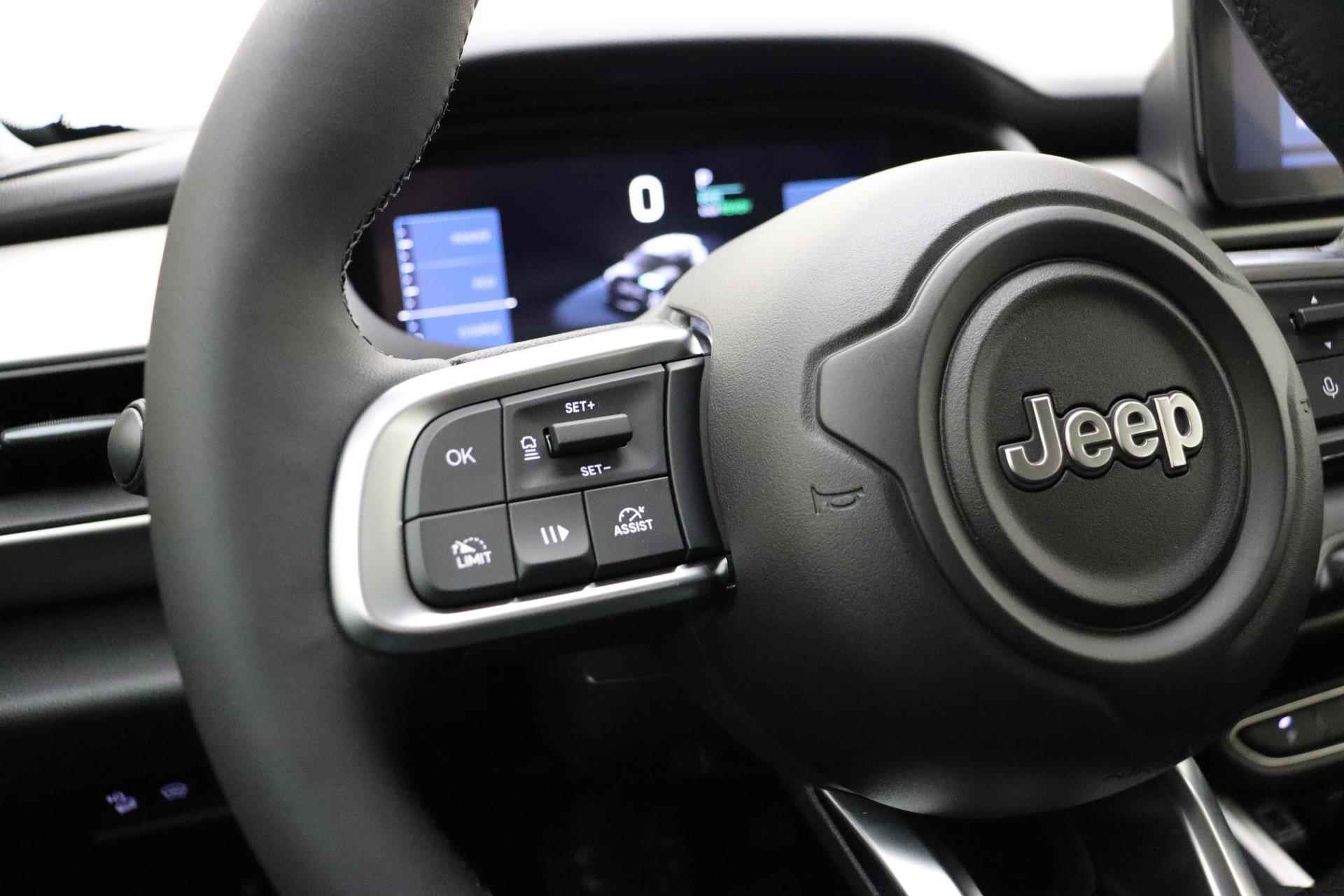 Jeep Avenger Altitude 54kWh | Navigatie | Stoelverwarming | LED verlichting | Lichtmetalen velgen | Apple Carplay/Android auto | Keyless - 31/40