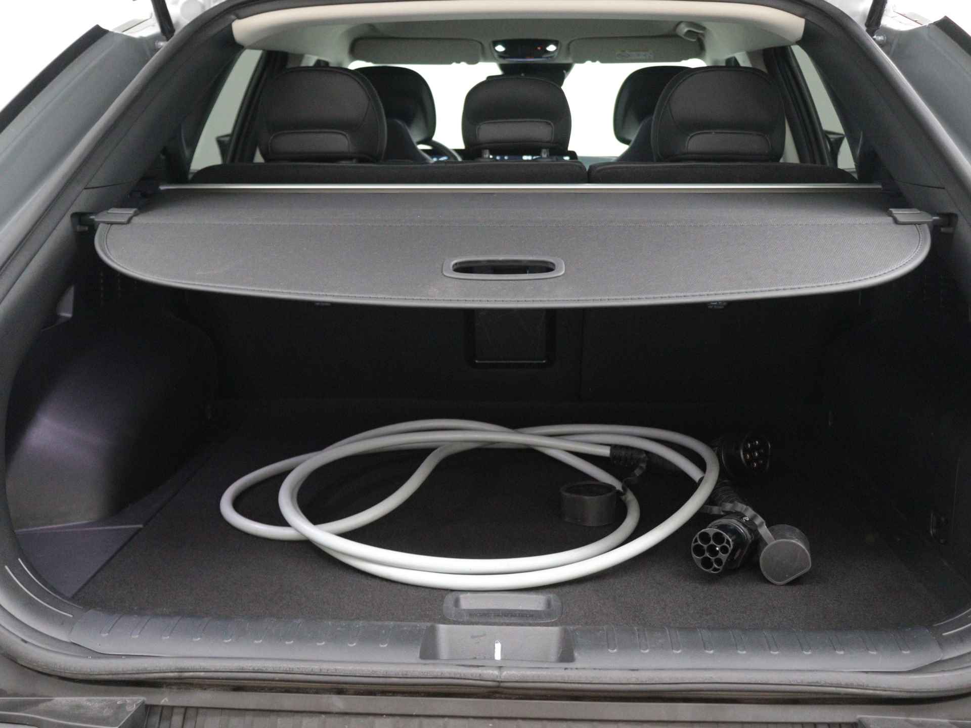 Kia Ev6 Air 58 kWh | Automaat | Lichtmetalen velgen | Navigatie | Stoel en stuurwiel verwarmd | - 38/52