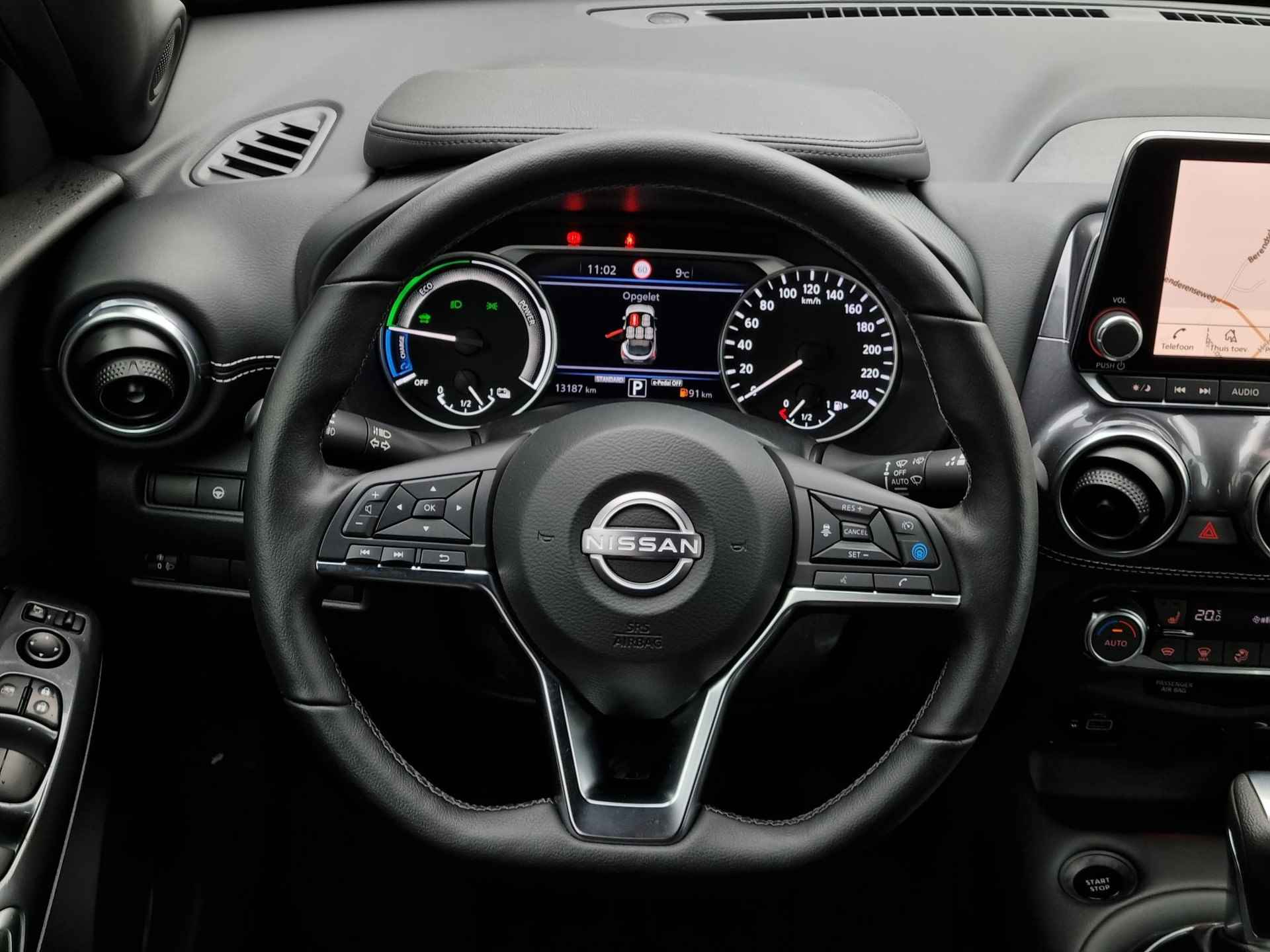 Nissan Juke 1.6 Hybrid Tekna Automaat / Lederen Bekleding / Navigatie / Rondomzicht Camera - 32/40