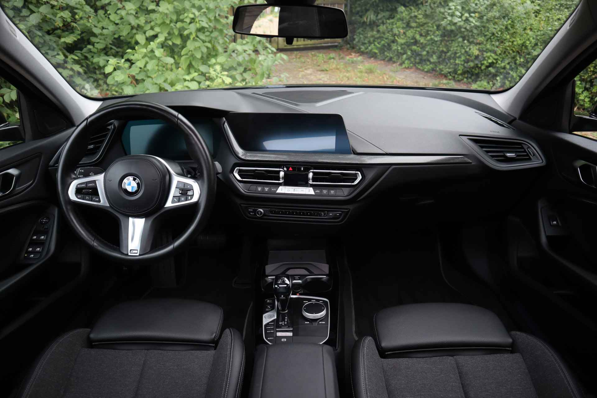 BMW 1-serie 118i Business Edition | Automaat | Pano | Virtual | M-stuurwiel | - 9/27