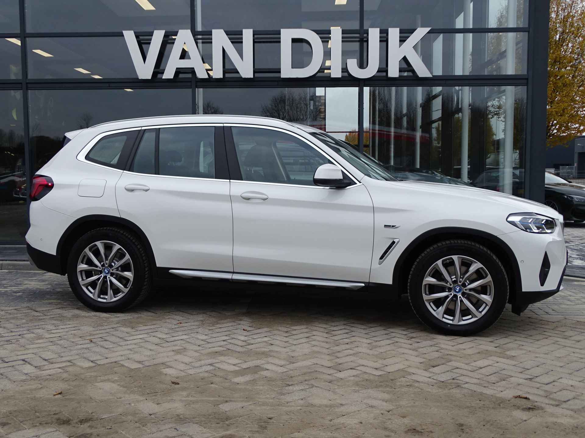 BMW X3 xDrive30e High Exe. Elek.Trekhaak Driv.Ass. Laser Head-up Leder HiFi Cockpit Pro. 19 " LM Velgen - 4/54