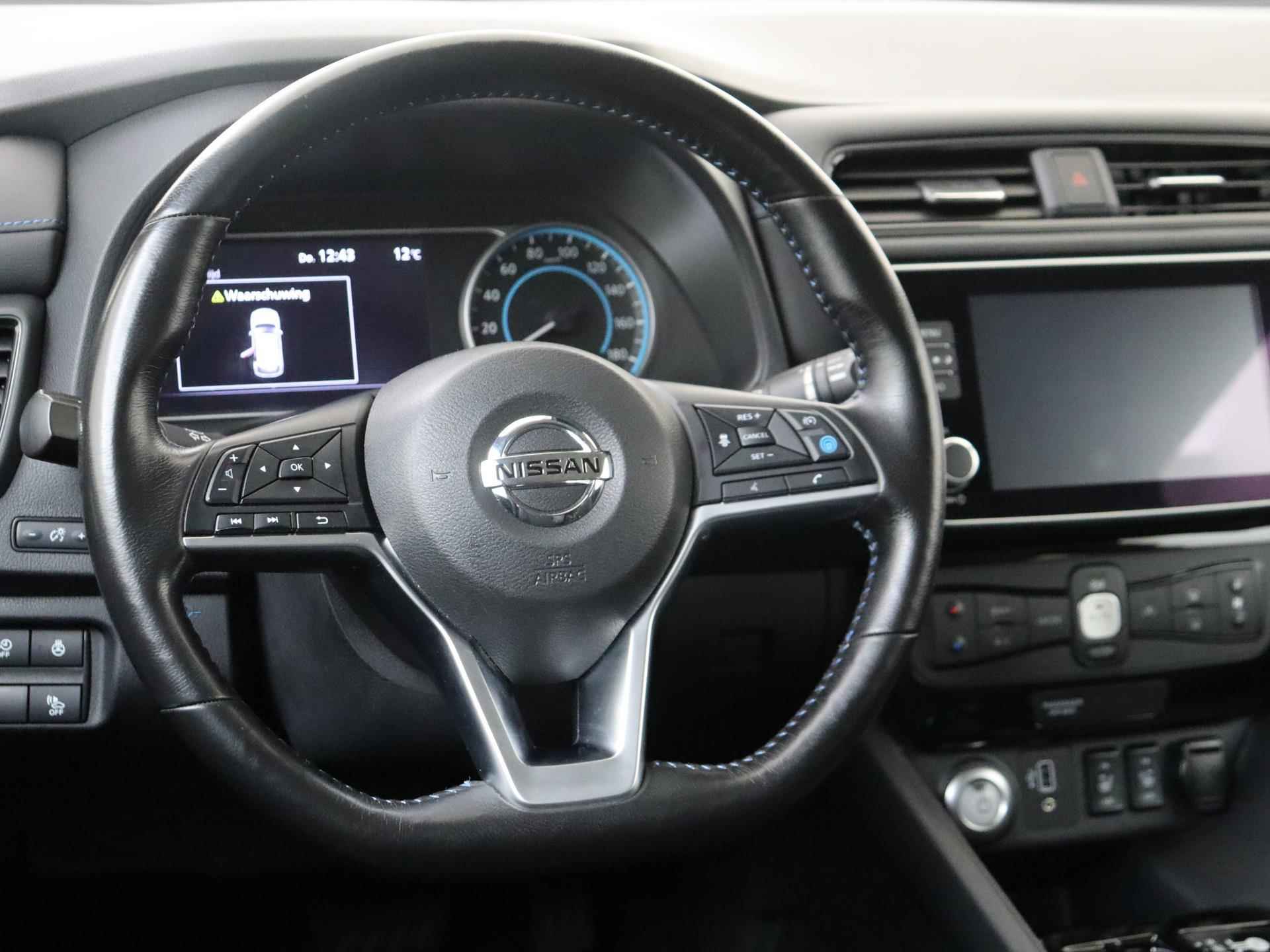 Nissan LEAF Tekna 40 kWh | Navigatie | Apple carplay | Stuurverwarming | Camera's rondom - 6/29