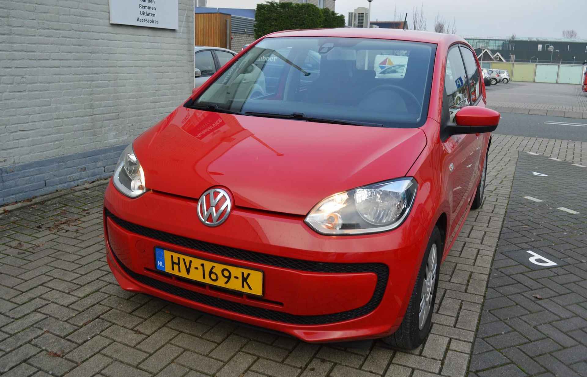 Volkswagen Up! 1.0 move up! BlueMotion / BOVAG RIJKLAARPRIJS - 3/15