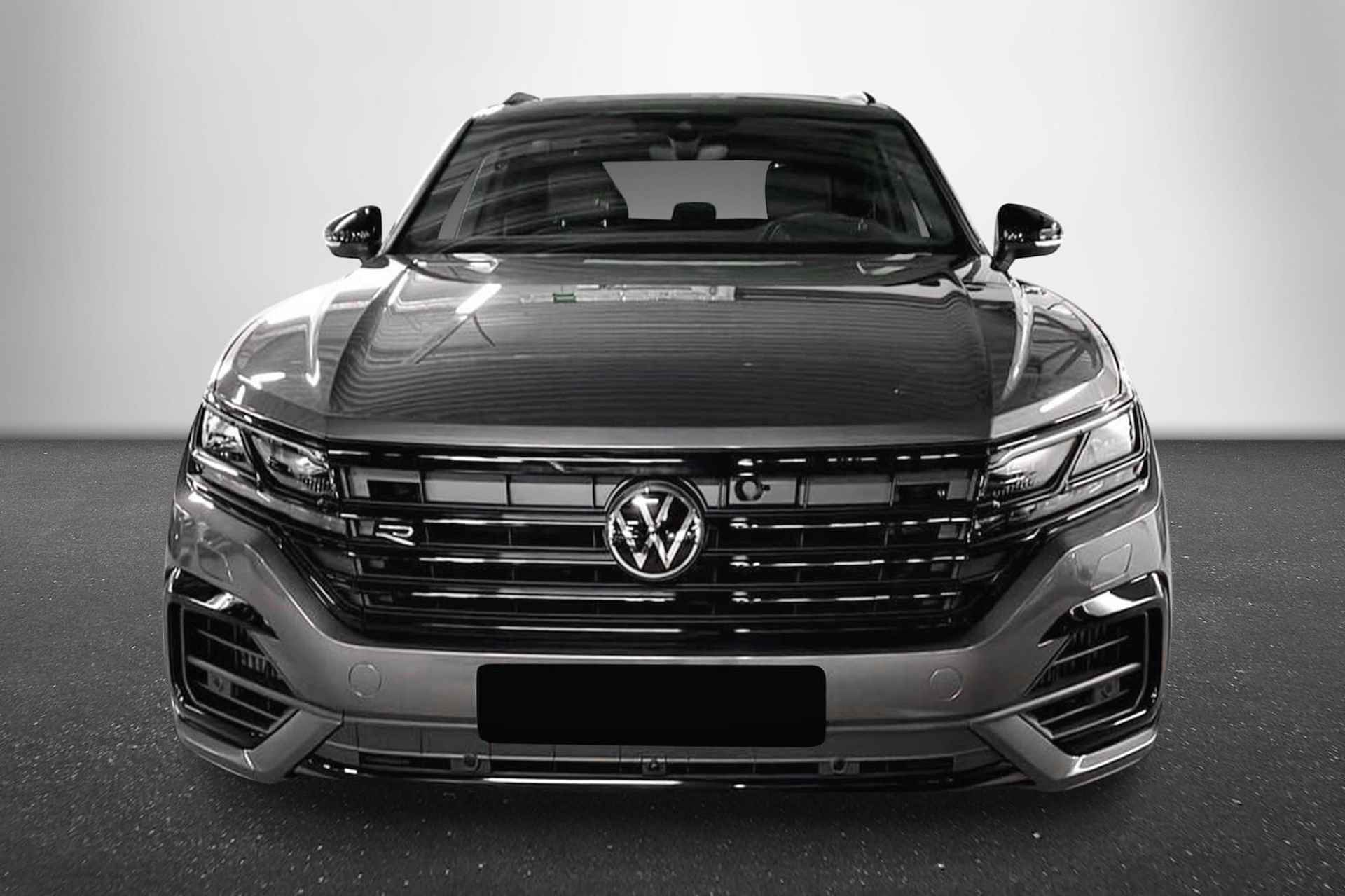 Volkswagen Touareg 3.0 TSi eHybrid 4M R Line 22 Inch DYNAUDIO IQ.Light Pano Trekhaak Luchtv Head Up nachtzichtassistent - 3/9