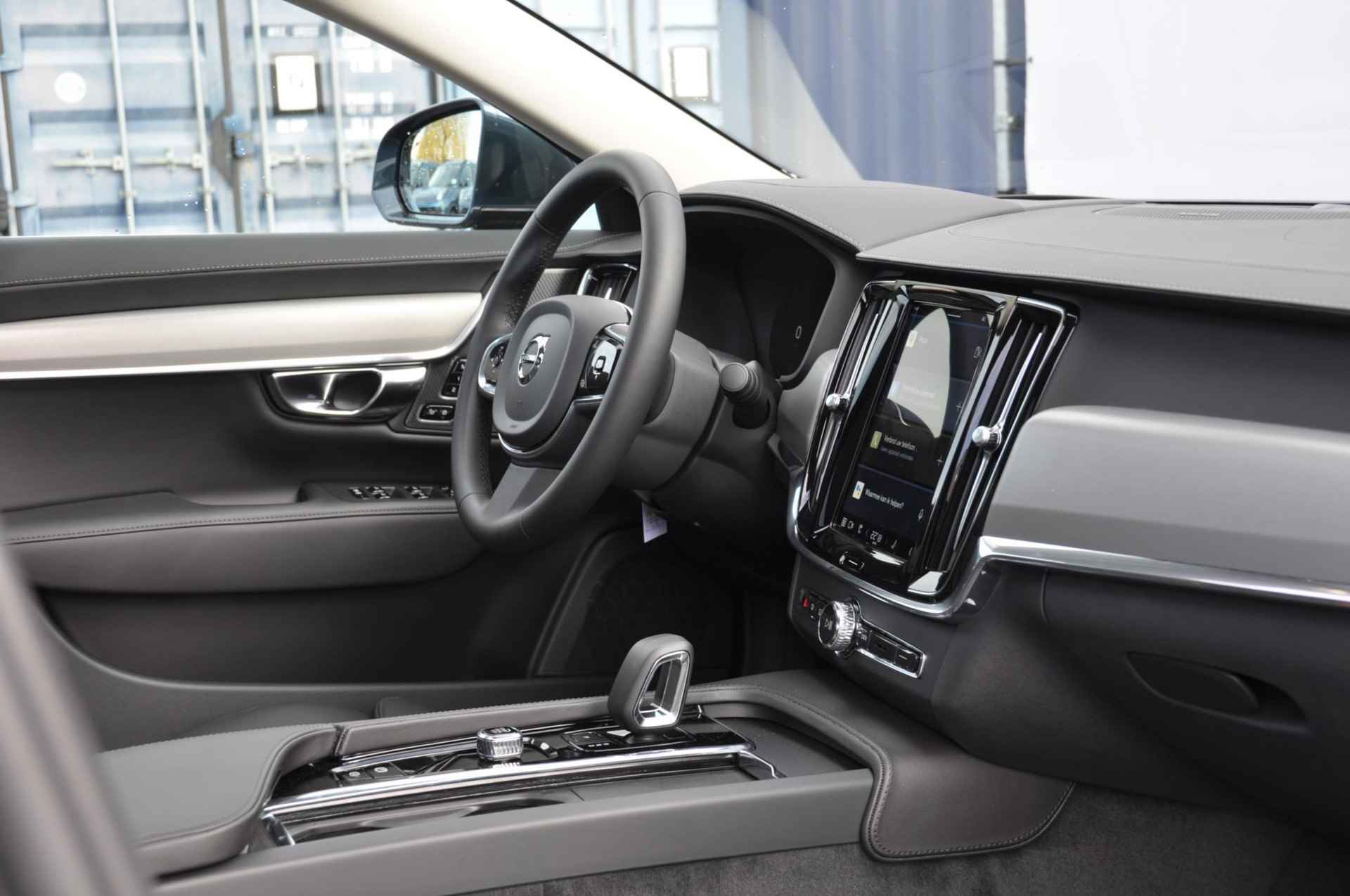 Volvo S90 B5 250PK Automaat Ultimate Bright / Adaptive cruise control/ Parkeersensoren met camera/ Harman Kardon audio, Panoramadak/ Head up display/ BLIS/ Apple carplay/ Leder dashboard - 12/28