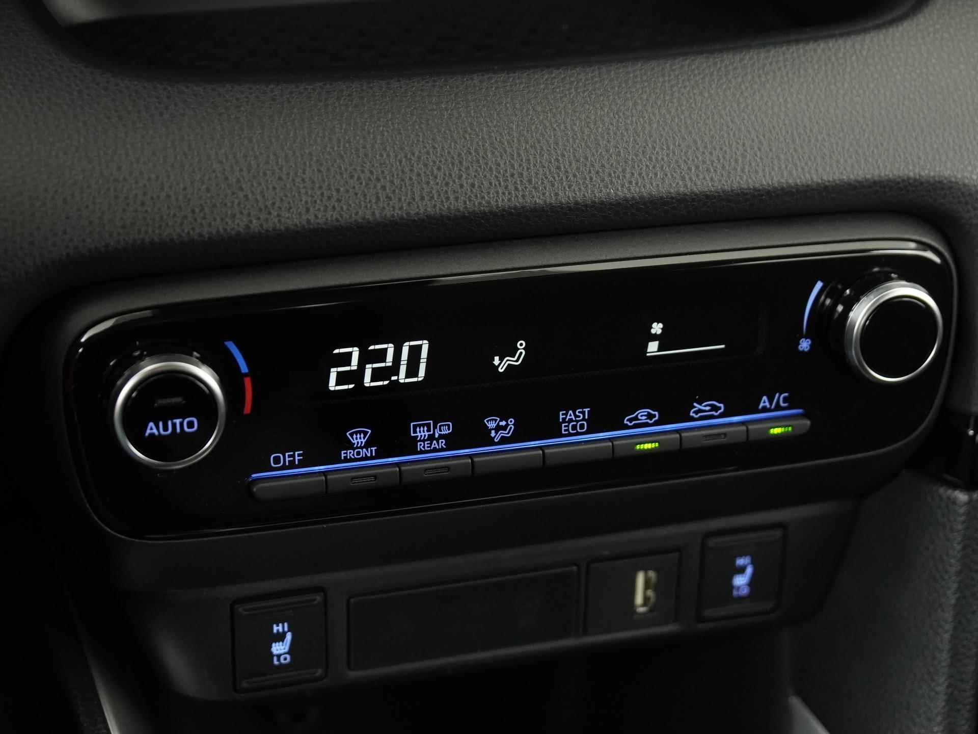 Toyota Yaris 1.5 Hybrid Pure | Carplay | Stoelverwarming | Zondag Open! - 10/32