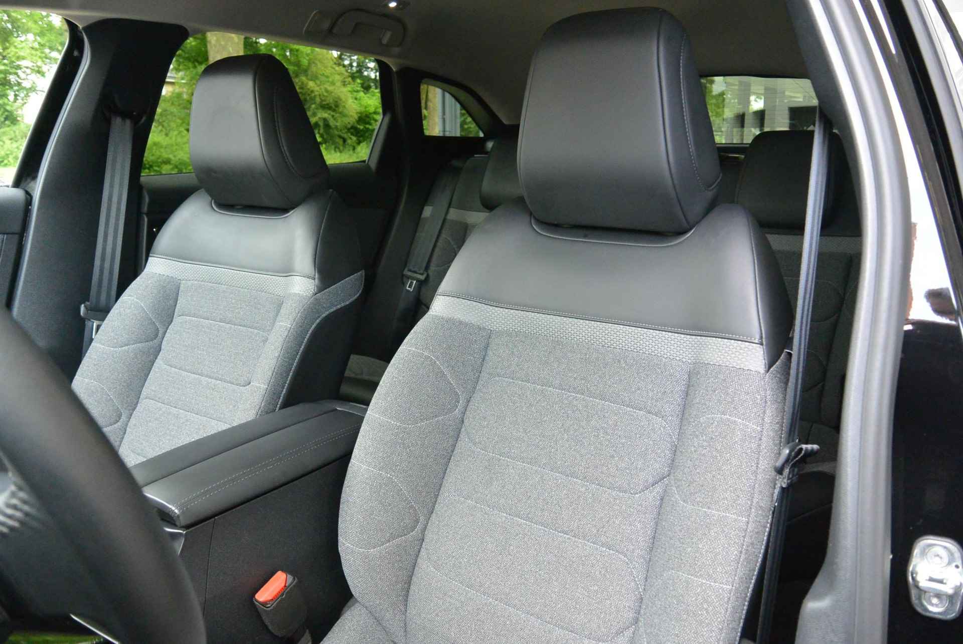 Citroën C5 X PureTech 130pk EAT8 Feel │ Verwarmde voorruit en stoelen - 24/58