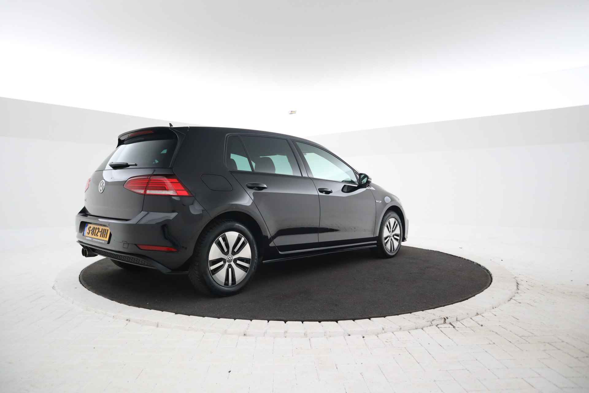 Volkswagen Golf 1.4 TSI PHEV GTE Apple carplay, Navigatie, Climate, - 5/37