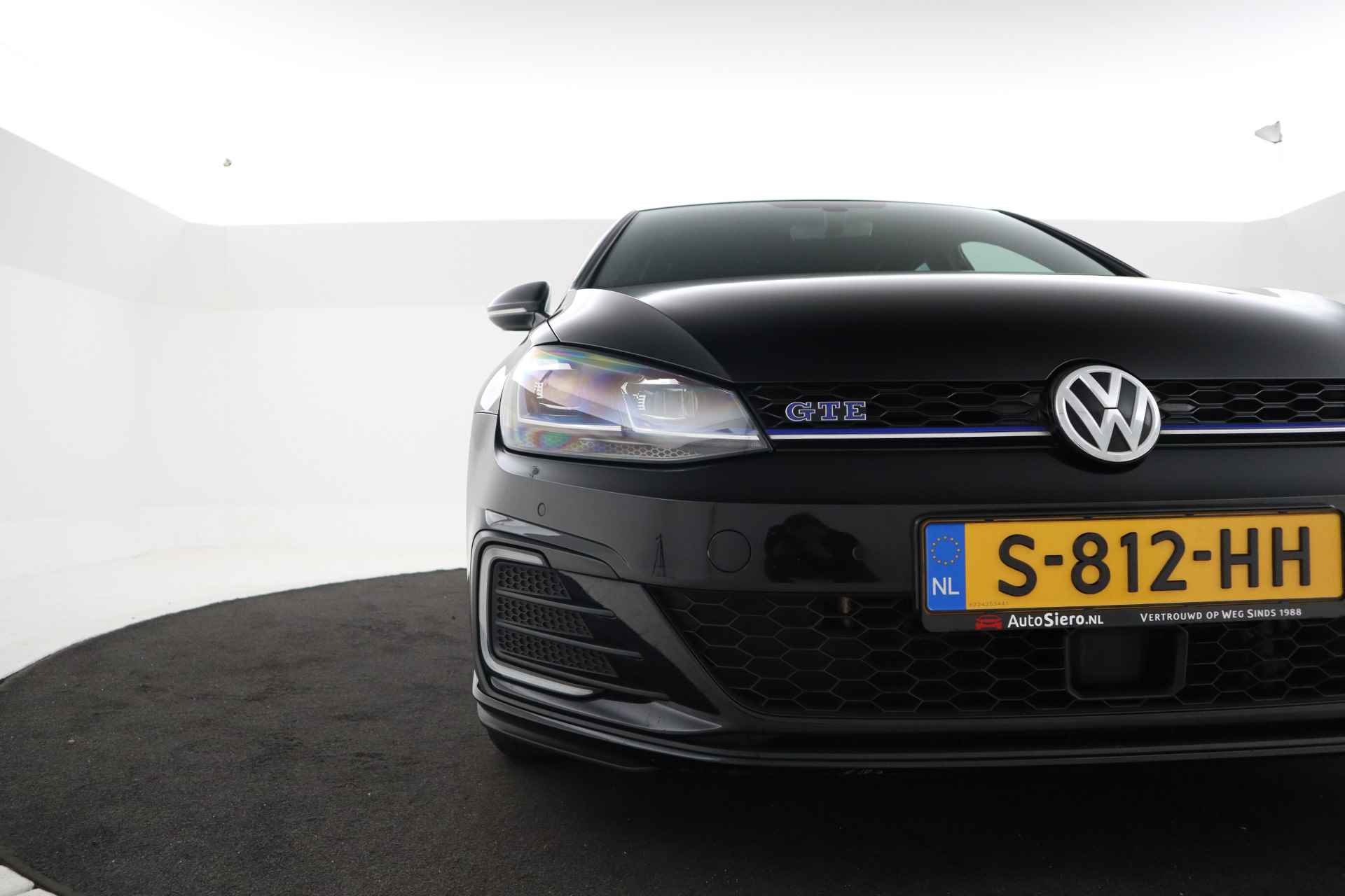 Volkswagen Golf 1.4 TSI PHEV GTE Apple carplay, Navigatie, Climate, - 6/37