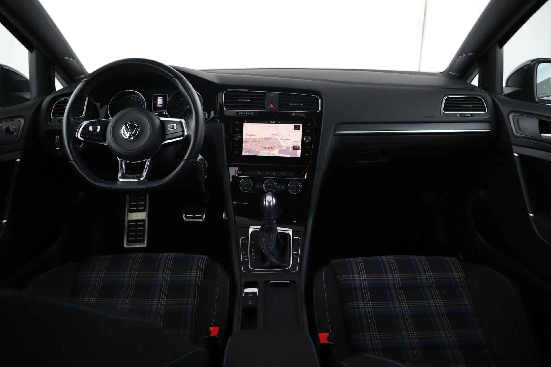 Volkswagen Golf 1.4 TSI PHEV GTE Apple carplay, Navigatie, Climate, - 18/37