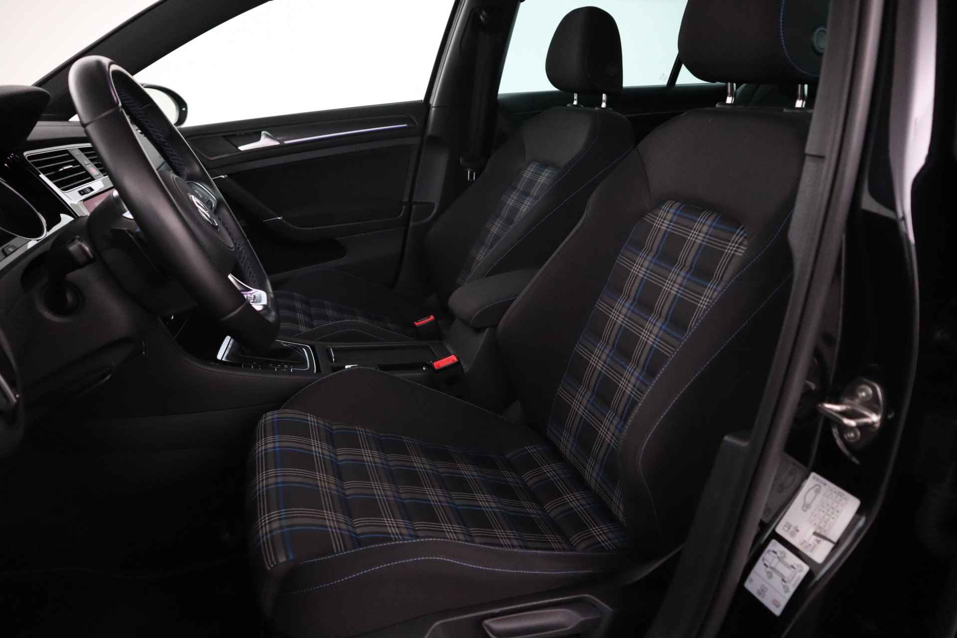 Volkswagen Golf 1.4 TSI PHEV GTE Apple carplay, Navigatie, Climate, - 25/37