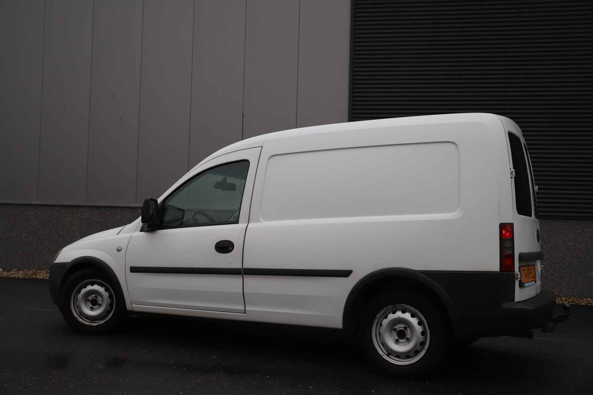 Opel Combo 1.7 DI Comfort Trekhaak/Zuinig & € 43 per mnd - 8/16