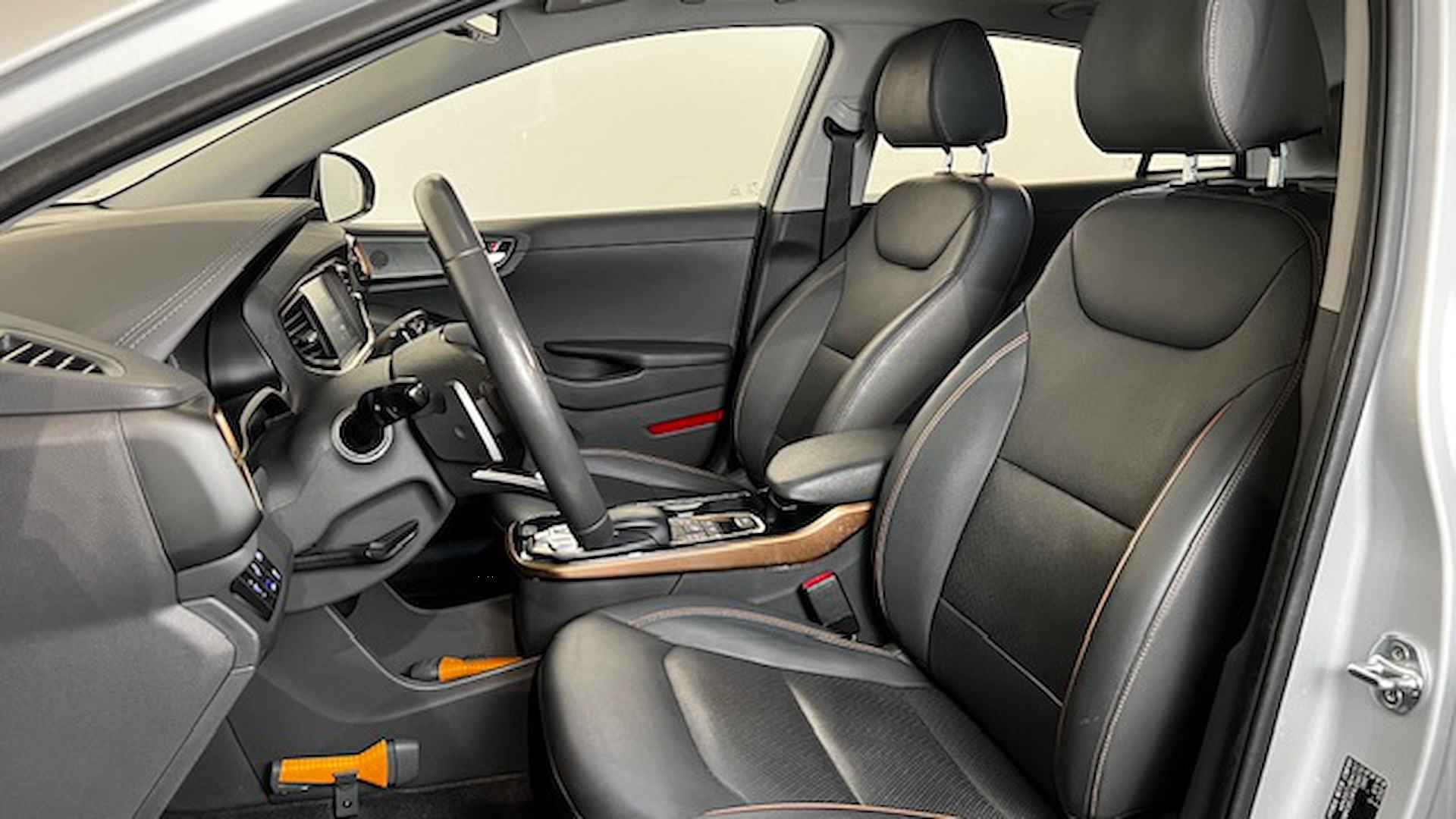 Hyundai Ioniq EV 120 pk Aut. Premium - 9/66
