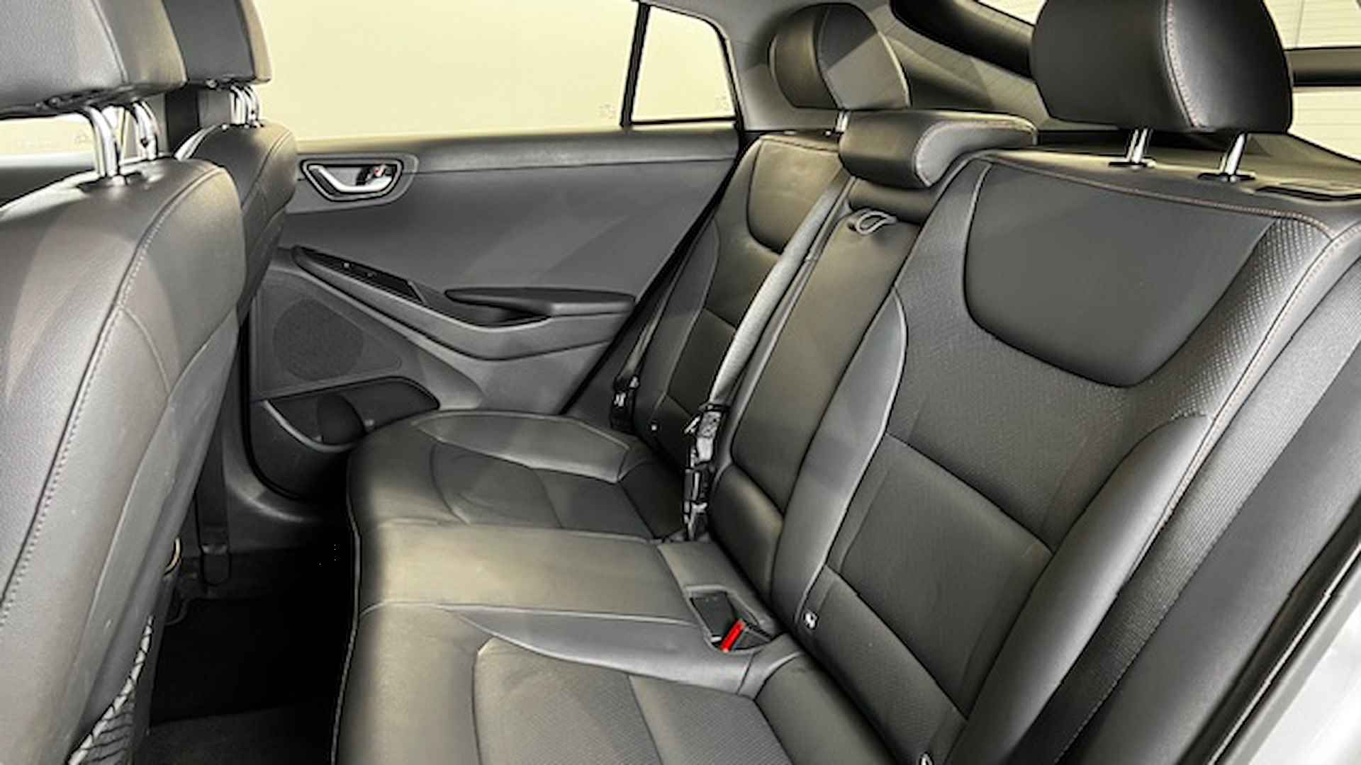 Hyundai Ioniq EV 120 pk Aut. Premium - 52/66