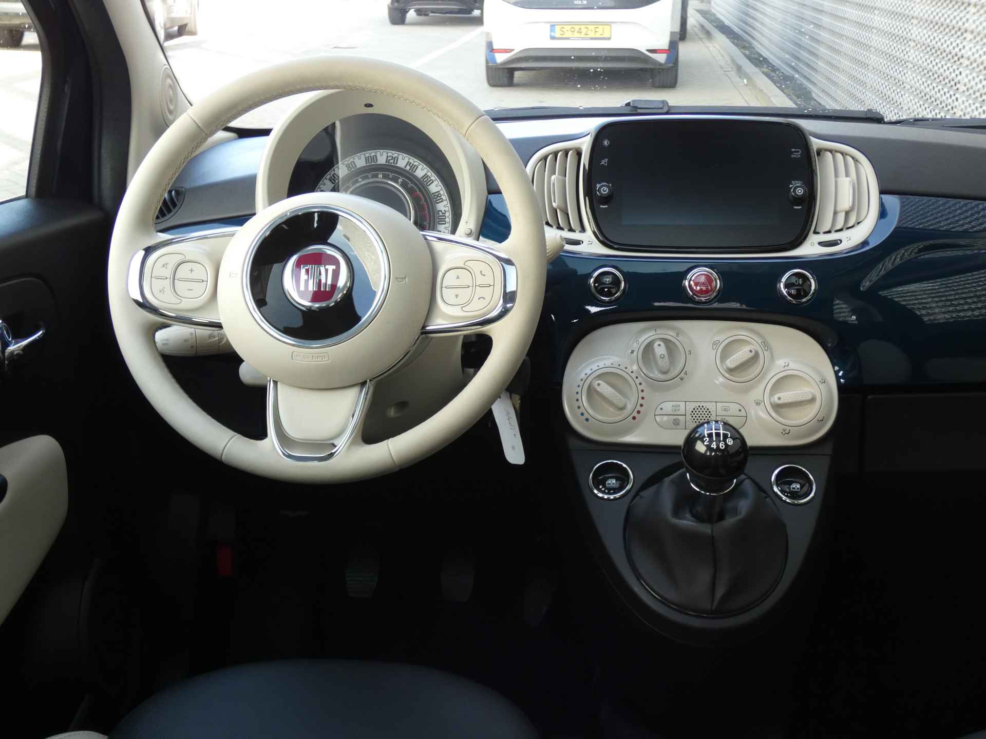 Fiat 500 1.0 Hybrid Dolcevita ! Panoramadak | Cruise Control | Parkerhulp | Apple Carplay ! - 15/30
