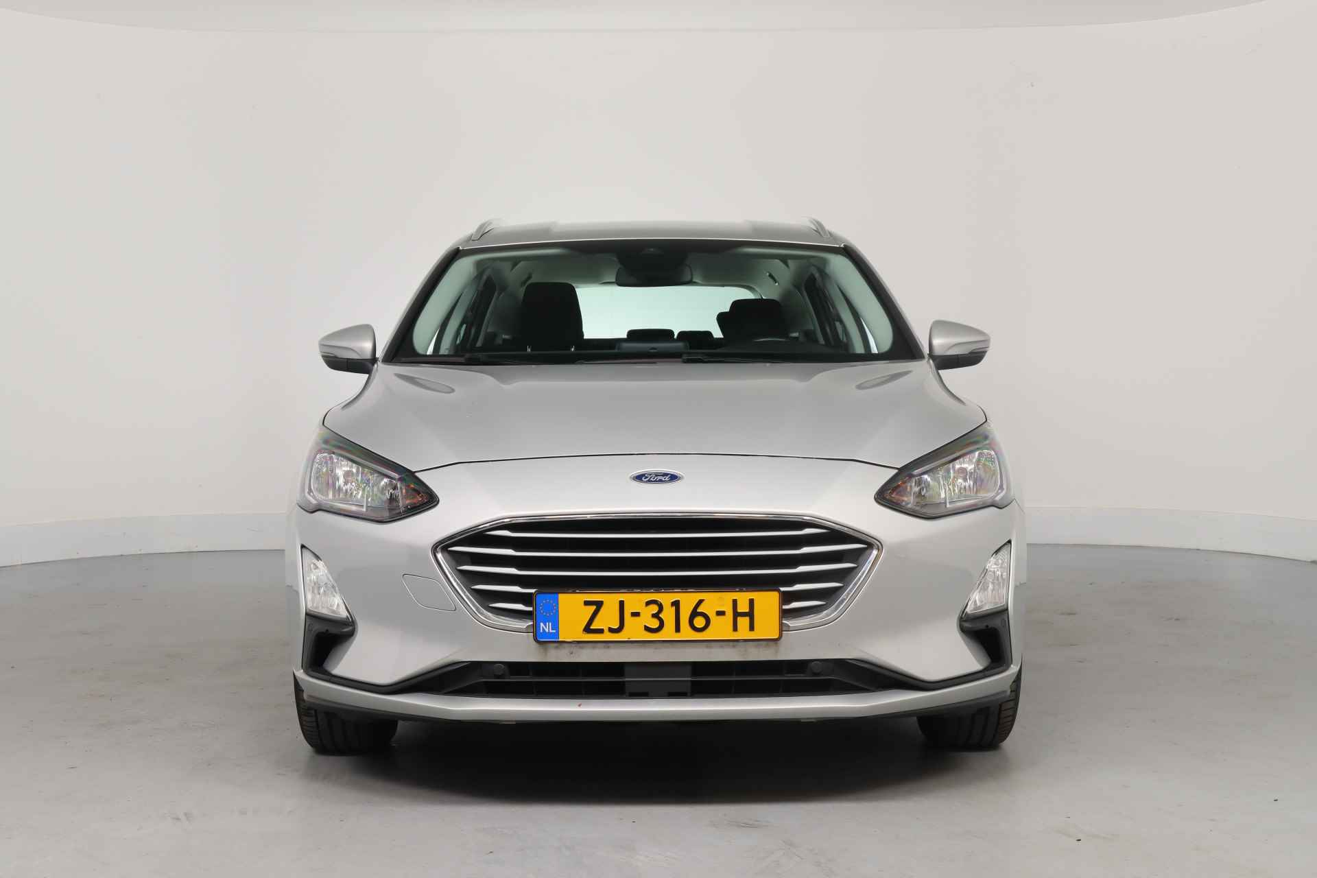 Ford FOCUS Wagon 1.0 EcoBoost Trend Edition Business | Dealer Onderhouden! | Navigatie | Airco | Parkeersensoren V+A | Cruise control | Lichtmeta - 3/33