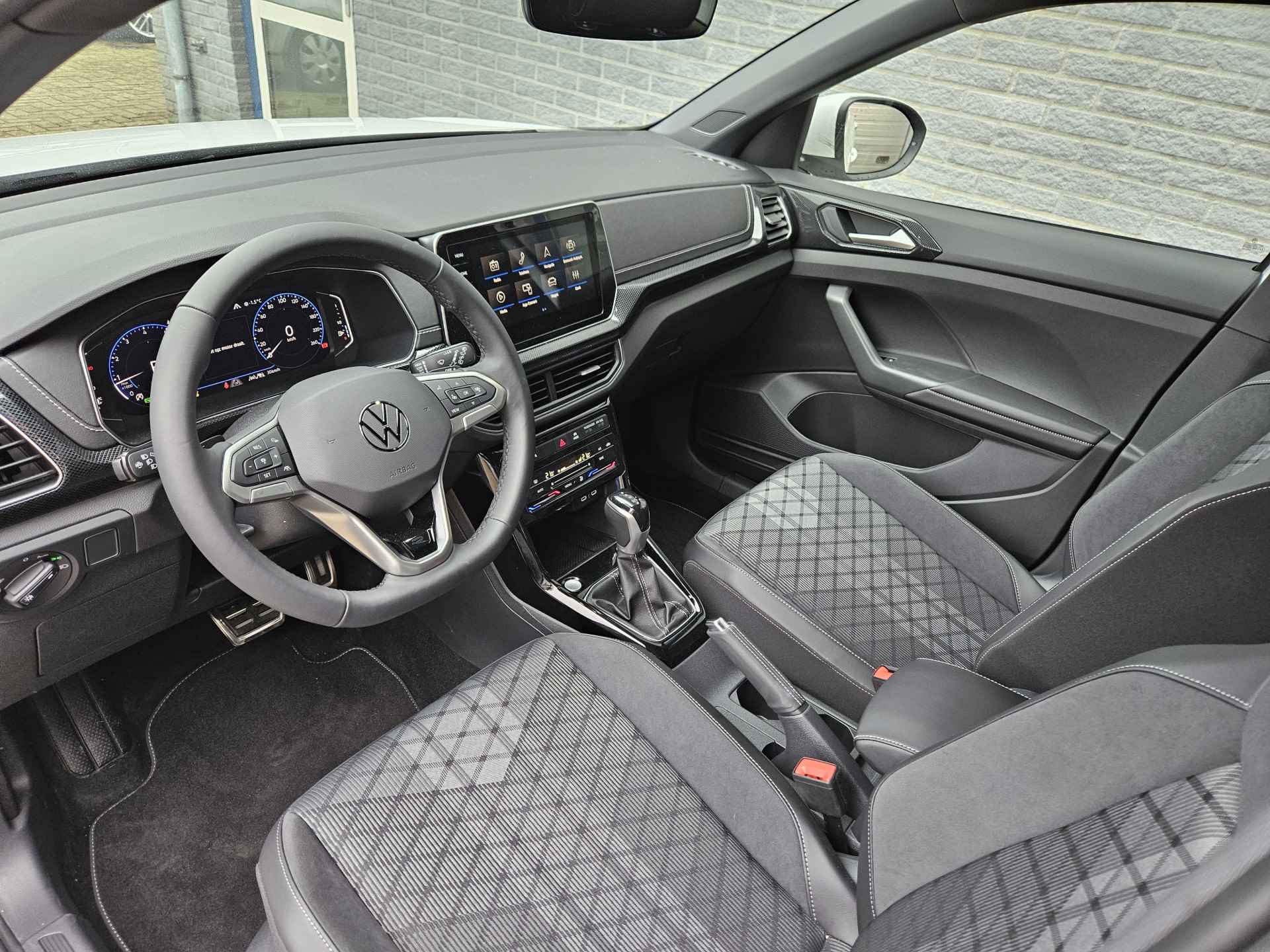 Volkswagen T-Cross 1.5 TSI R-Line Inclusief Afleveringskosten - 21/32