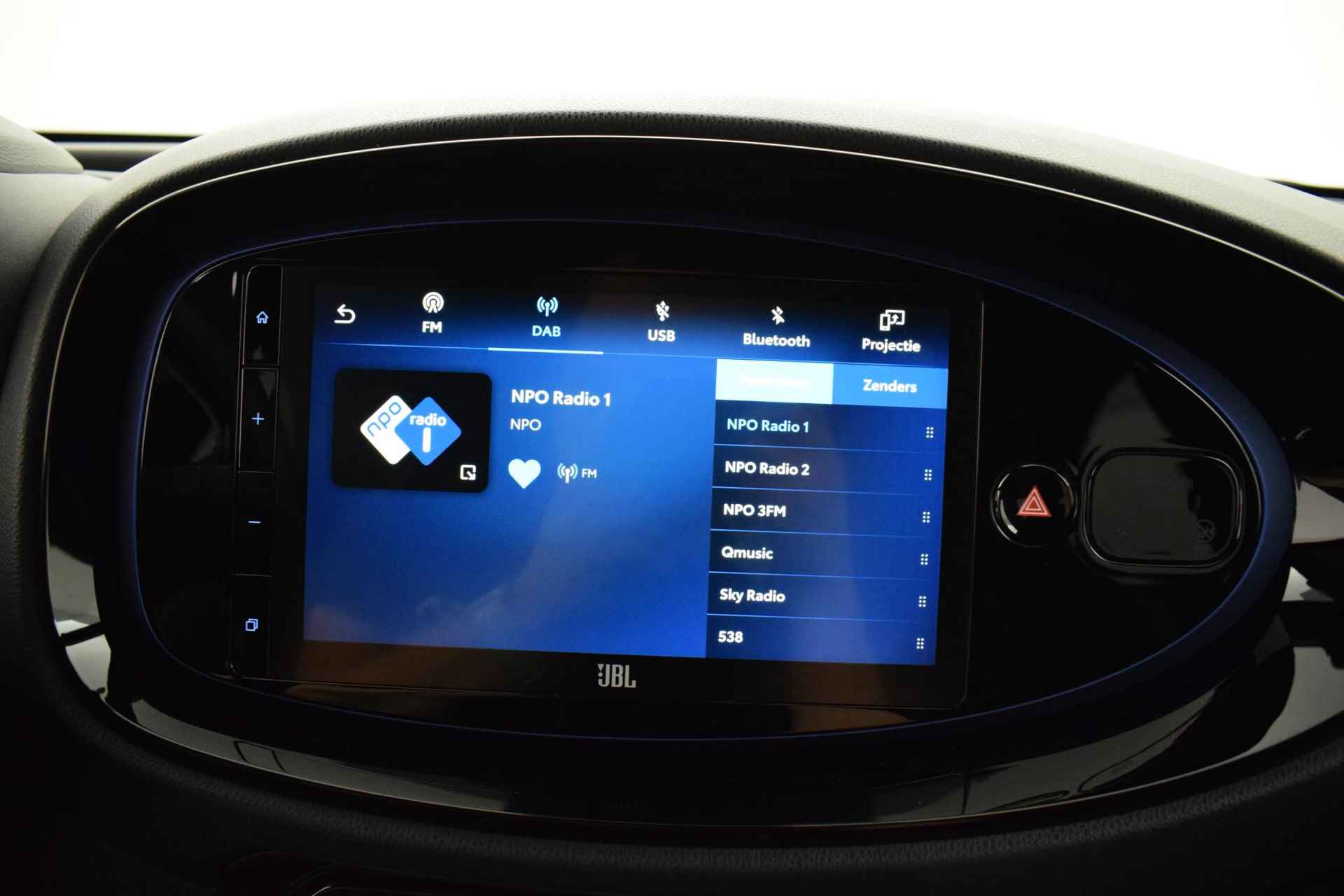 Toyota Aygo X 1.0 VVT-i MT envy Apple\Android 5drs - 30/33