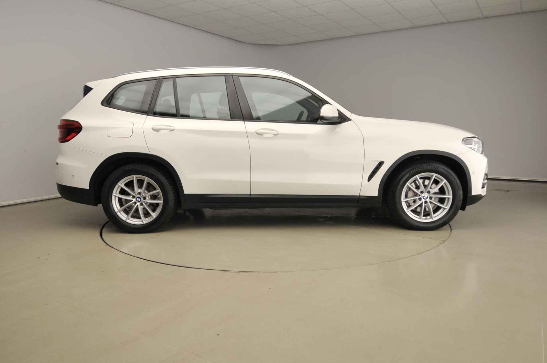 BMW X3 xDrive30e | LED | Leder | HUD | Trekhaak | Sportstoelen | Stoelverwarming | Hifi speakers | Alu 18 inch - 5/39