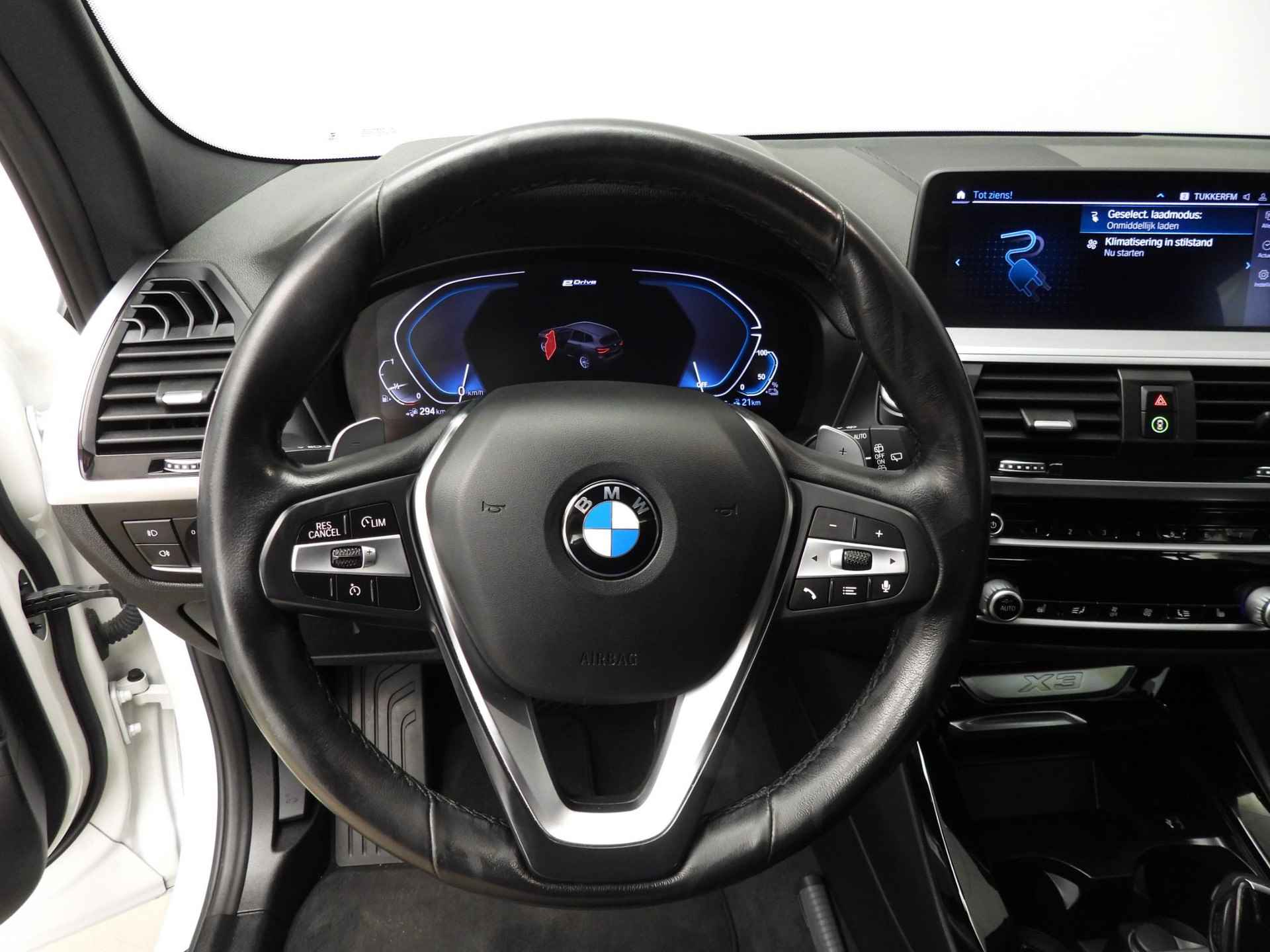 BMW X3 xDrive30e | LED | Leder | HUD | Trekhaak | Sportstoelen | Stoelverwarming | Hifi speakers | Alu 18 inch - 11/39