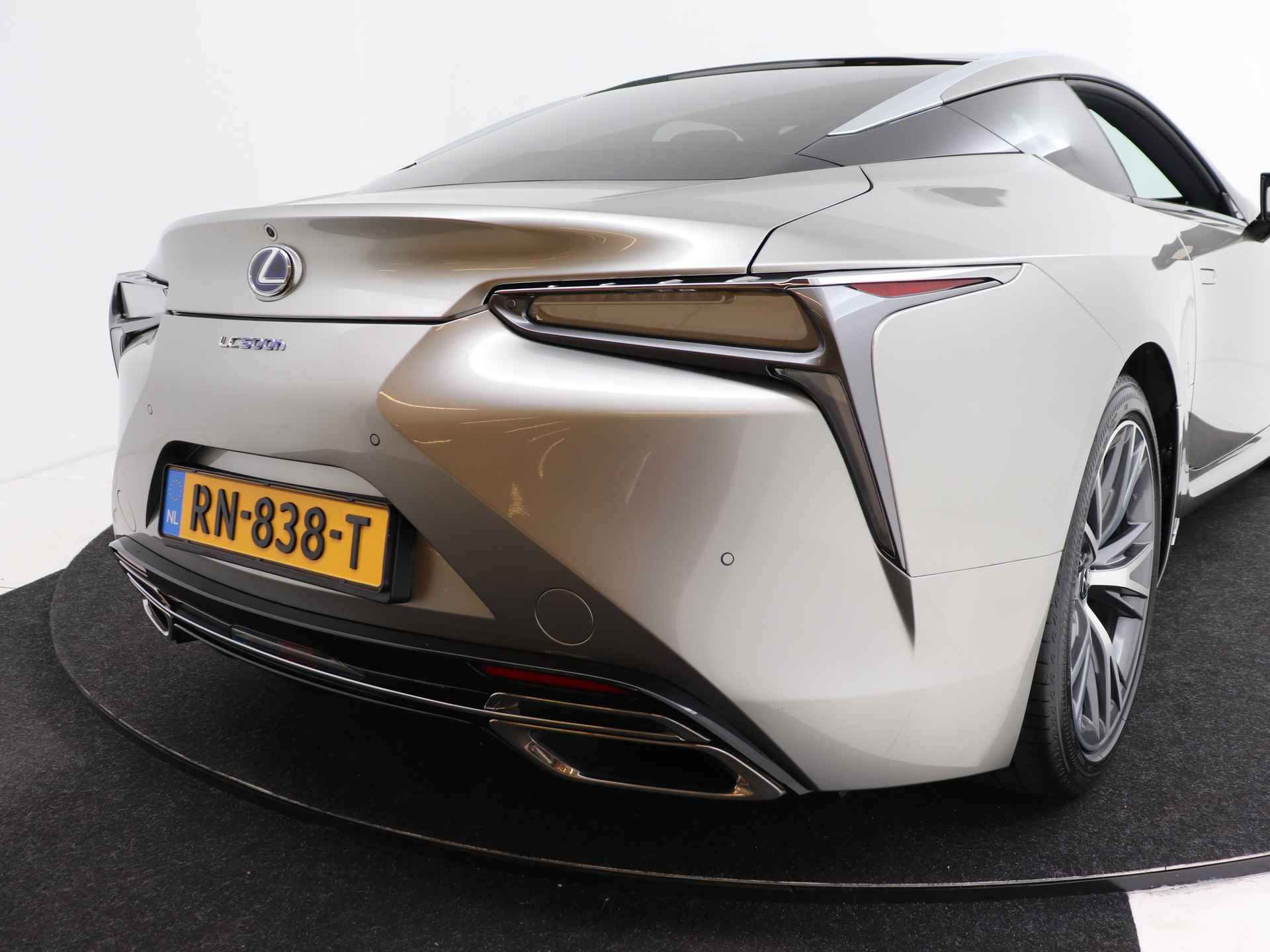 Lexus LC 500h V6 Hybrid | Panoramadak | Mark Levinson | Safety System+ | - 32/60