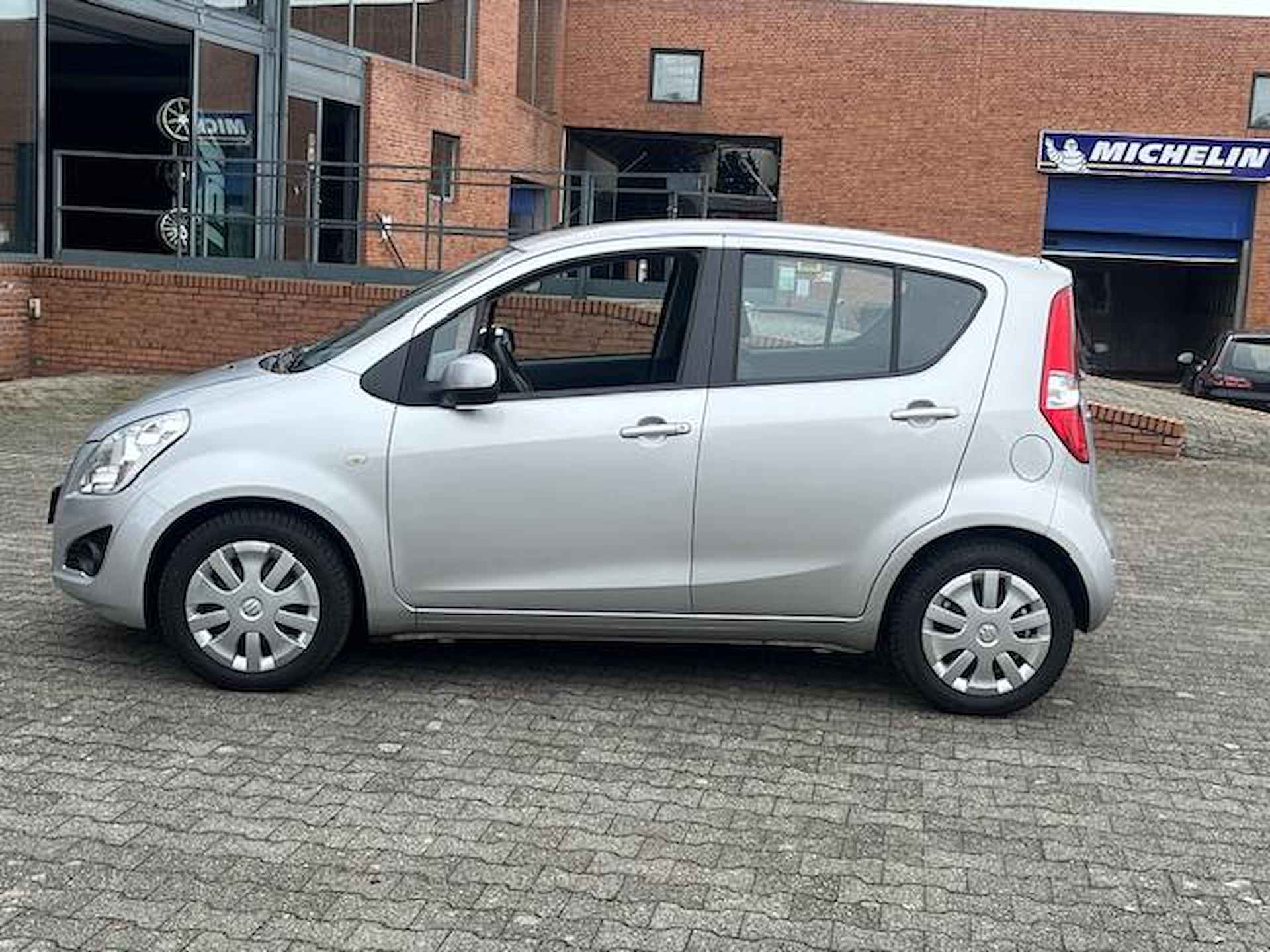 Suzuki Splash 1.2 Comfort, 1 jaar Bovag Garantie 4 season banden - 22/24