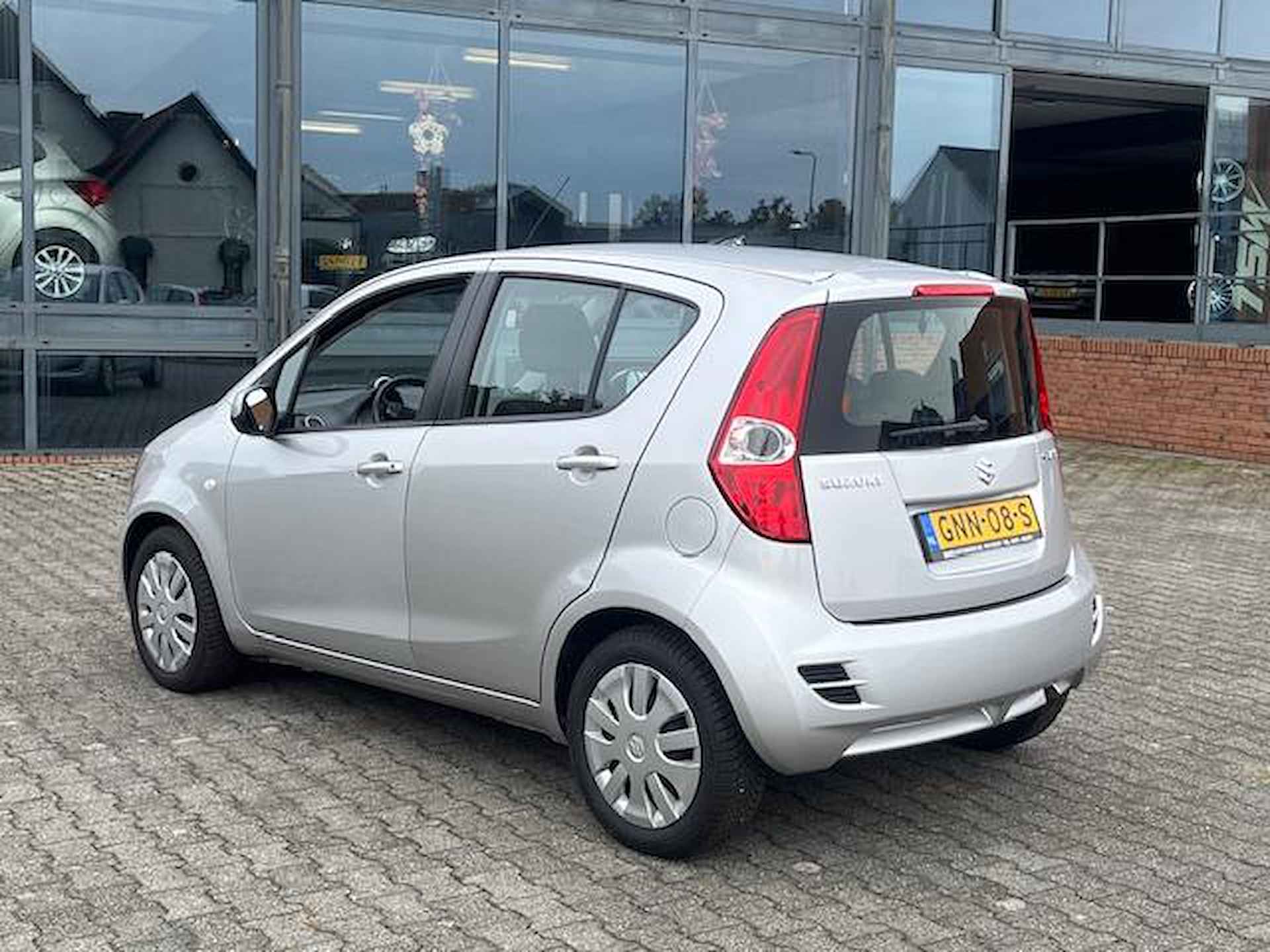 Suzuki Splash 1.2 Comfort, 1 jaar Bovag Garantie 4 season banden - 23/24