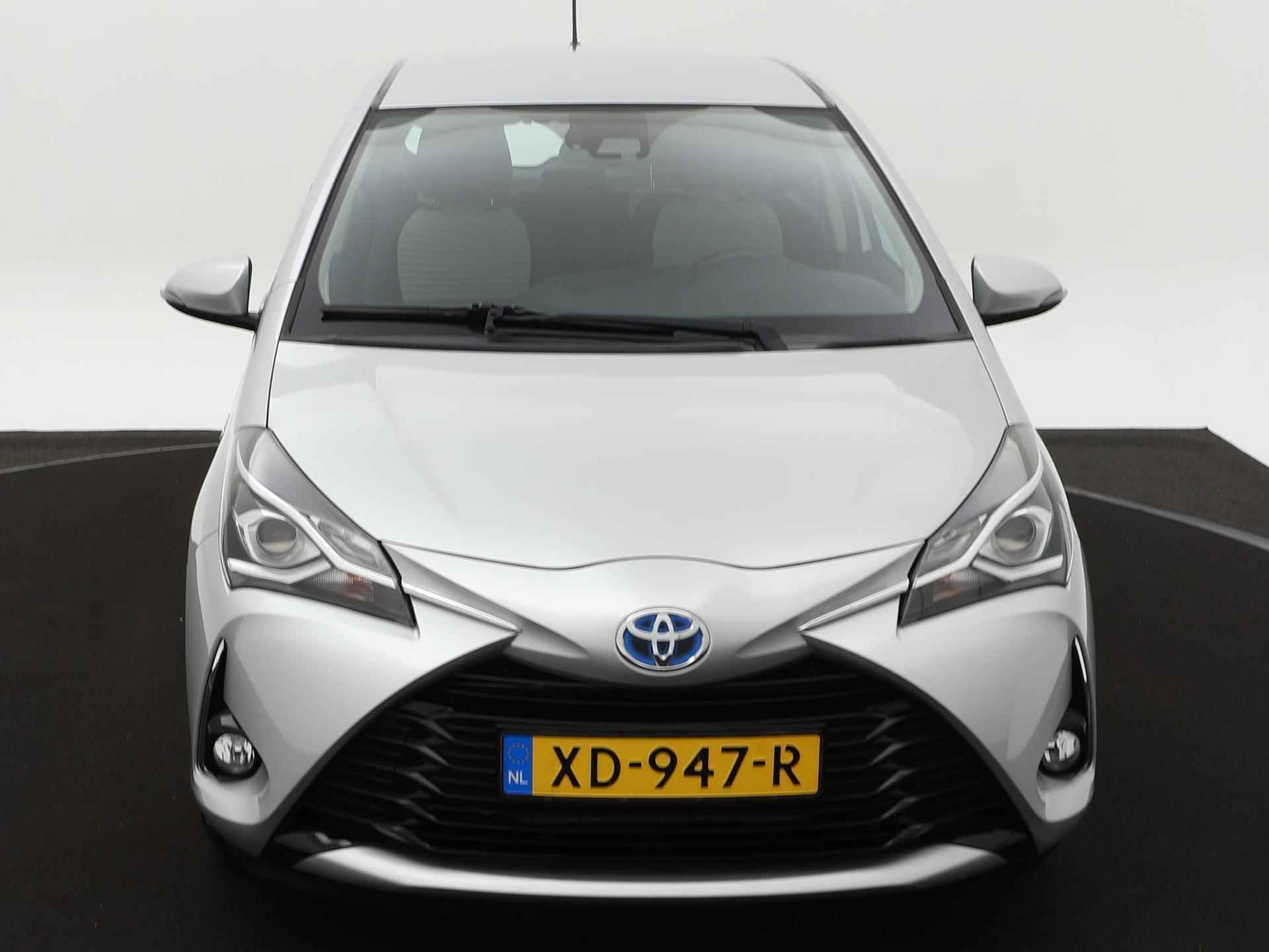 Toyota Yaris 1.5 Hybrid Design Sport | Lichtmetalen velgen | All season banden | Camera | Cruise controle | - 20/26