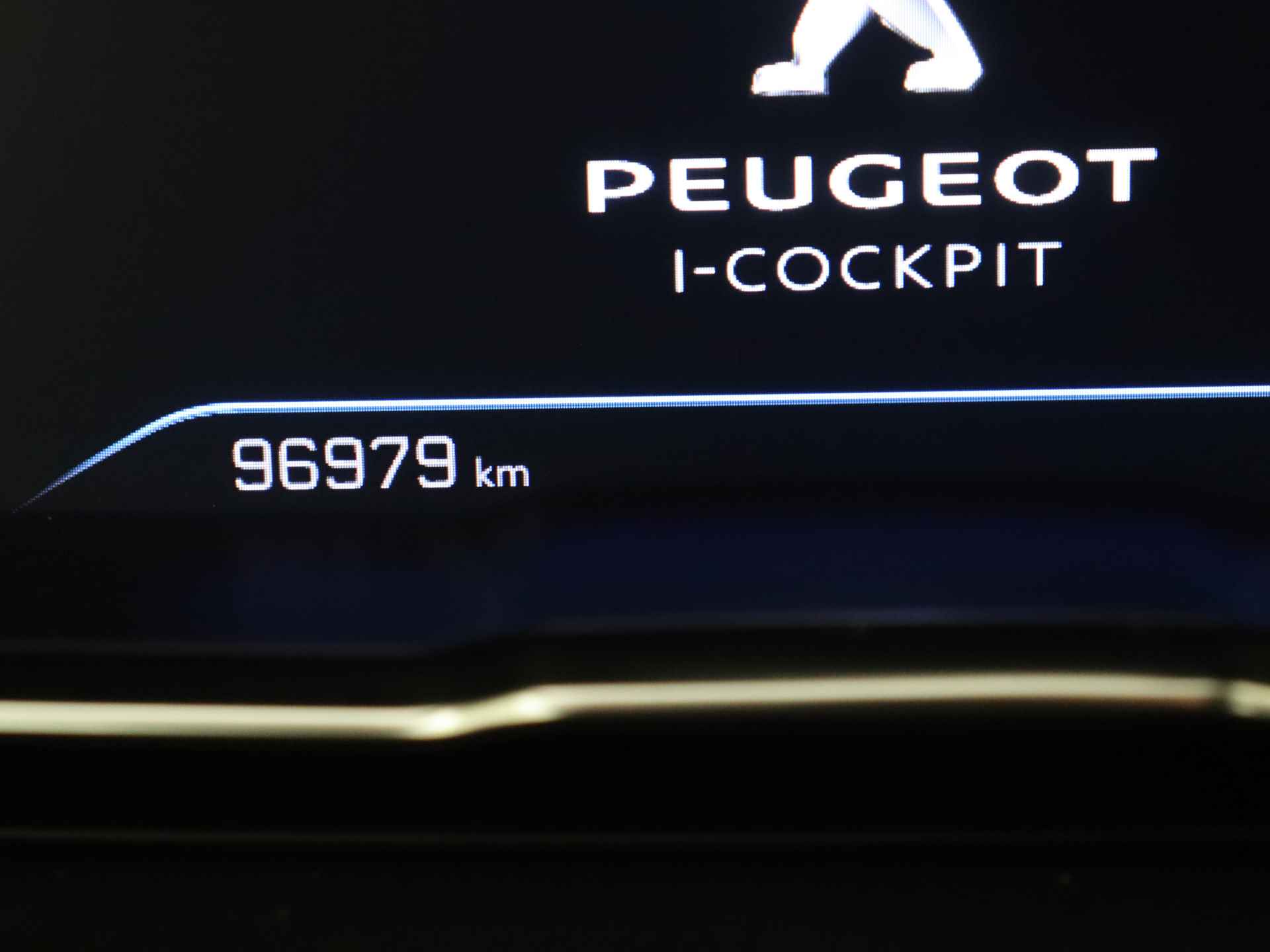 Peugeot 3008 1.2 PureTech Allure 130 pk | Trekhaak | Climate Control | Navigatie by App - 9/28