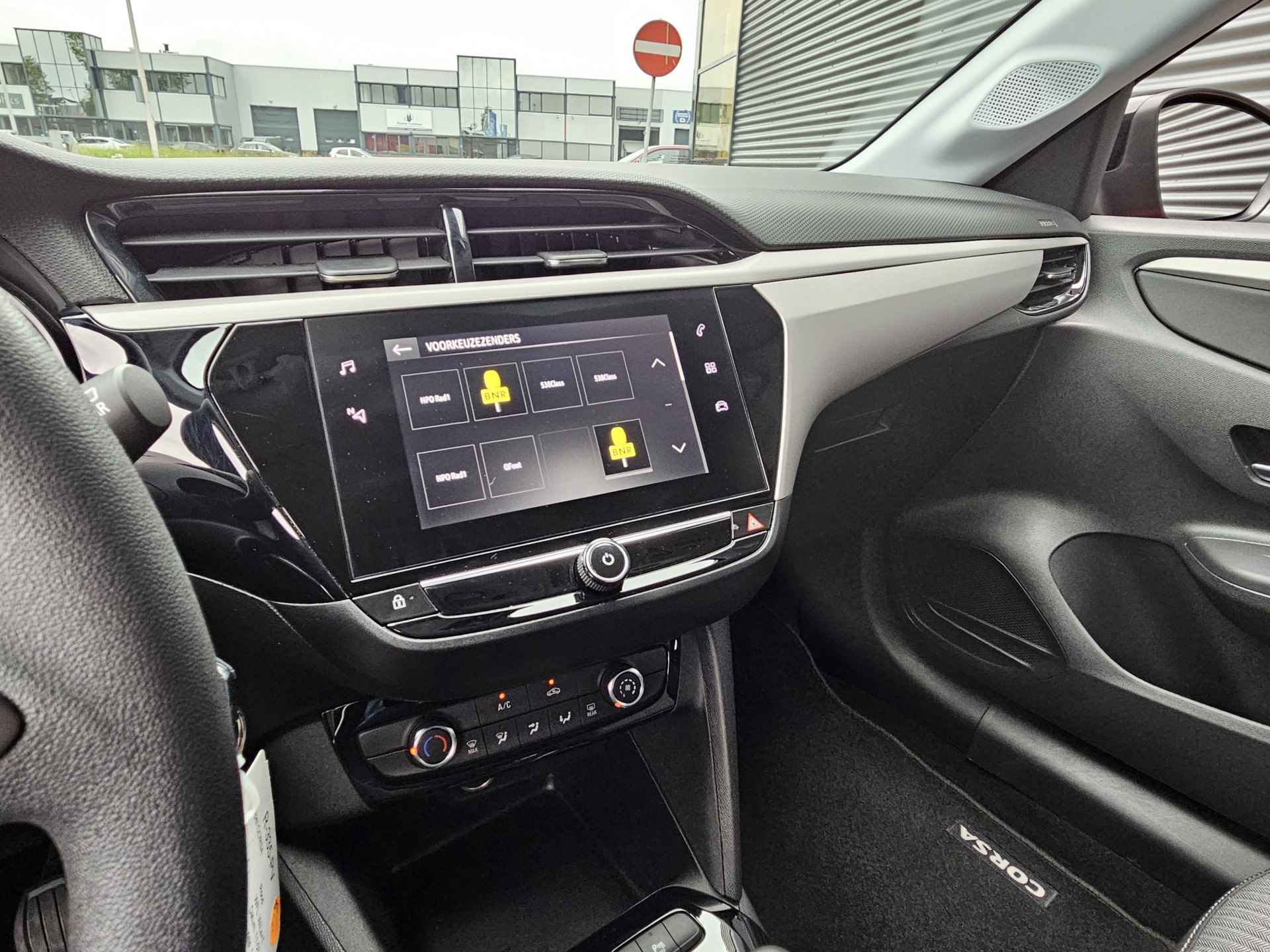 Opel Corsa 1.2 Edition Navigatie via Apple Carplay en Android Auto | Lichtmetalen Velgen - 20/34