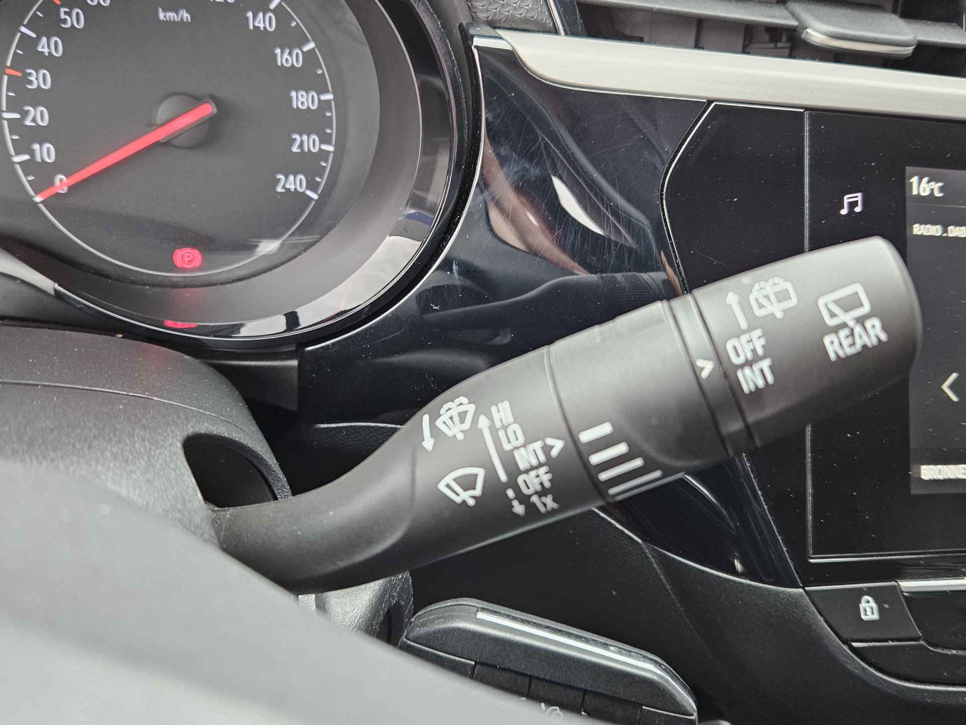 Opel Corsa 1.2 Edition Navigatie via Apple Carplay en Android Auto | Lichtmetalen Velgen - 31/34