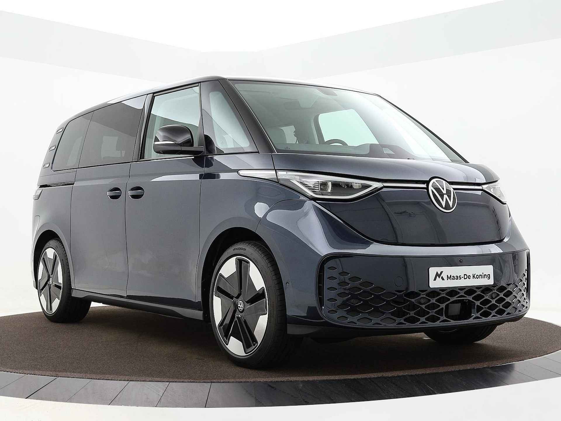 Volkswagen ID. Buzz Pro Advantage Elektromotor 150 kW(204 pk)  · Assistance pakket · Design pakket · Interieur pakket · Multimedia pakket · Open & Close pakket plus · voorstoelen verwarmbaar · MEGA Sale - 12/40