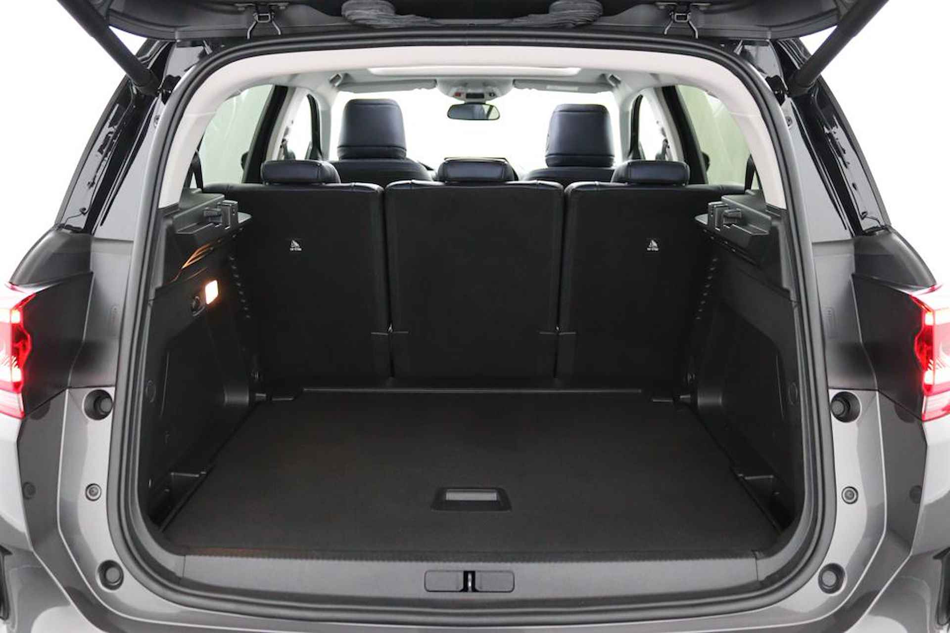 Citroen C5 Aircross 1.2 PureTech Shine | Trekhaak | 100% Dealer Onderhouden | Schuif/ Kantel Panorama dak | Metallic Lak | Leder | Stoelverwarming | Elektrisch Verstelbare Stoelen met Geheugenfunctie | - 24/52